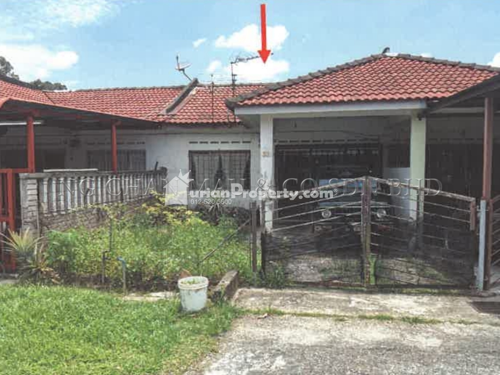 Terrace House For Auction at Karak