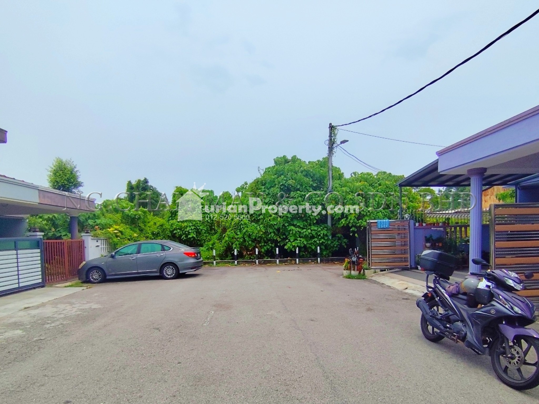 Terrace House For Auction at Kawasan 18