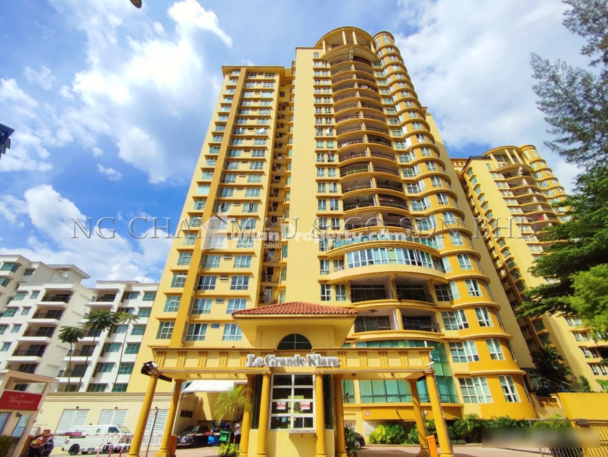 Condo For Auction at La Grande Kiara