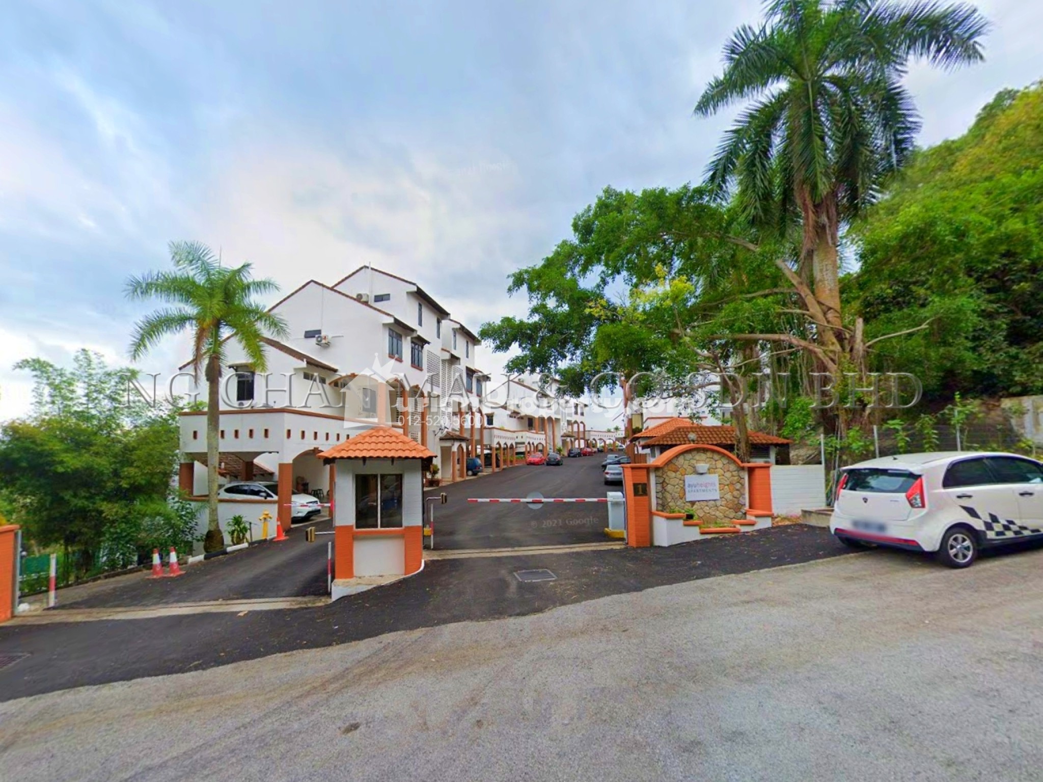 Apartment For Auction at Ayu Heights