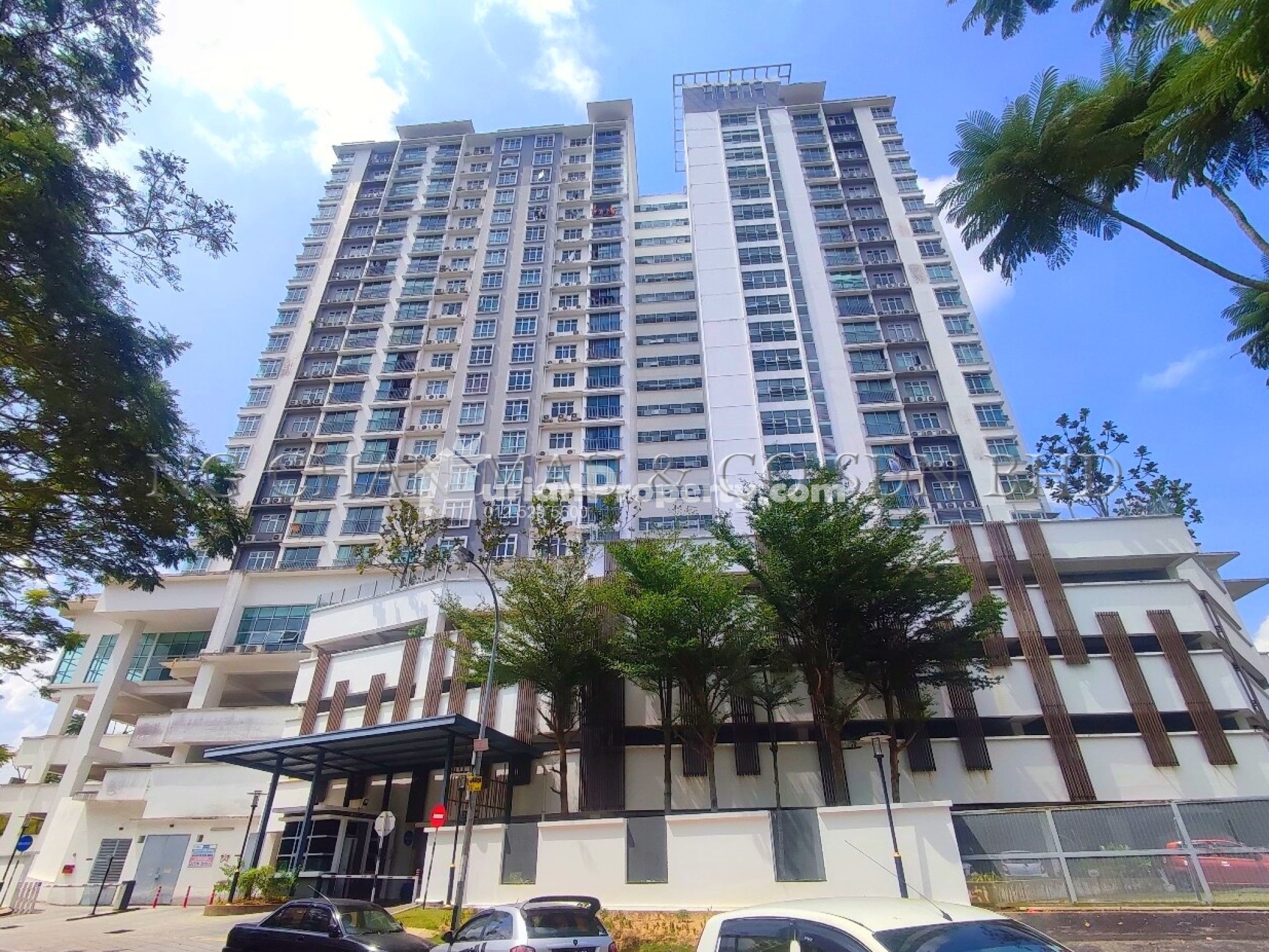 Serviced Residence For Auction at D'Tasek Residences