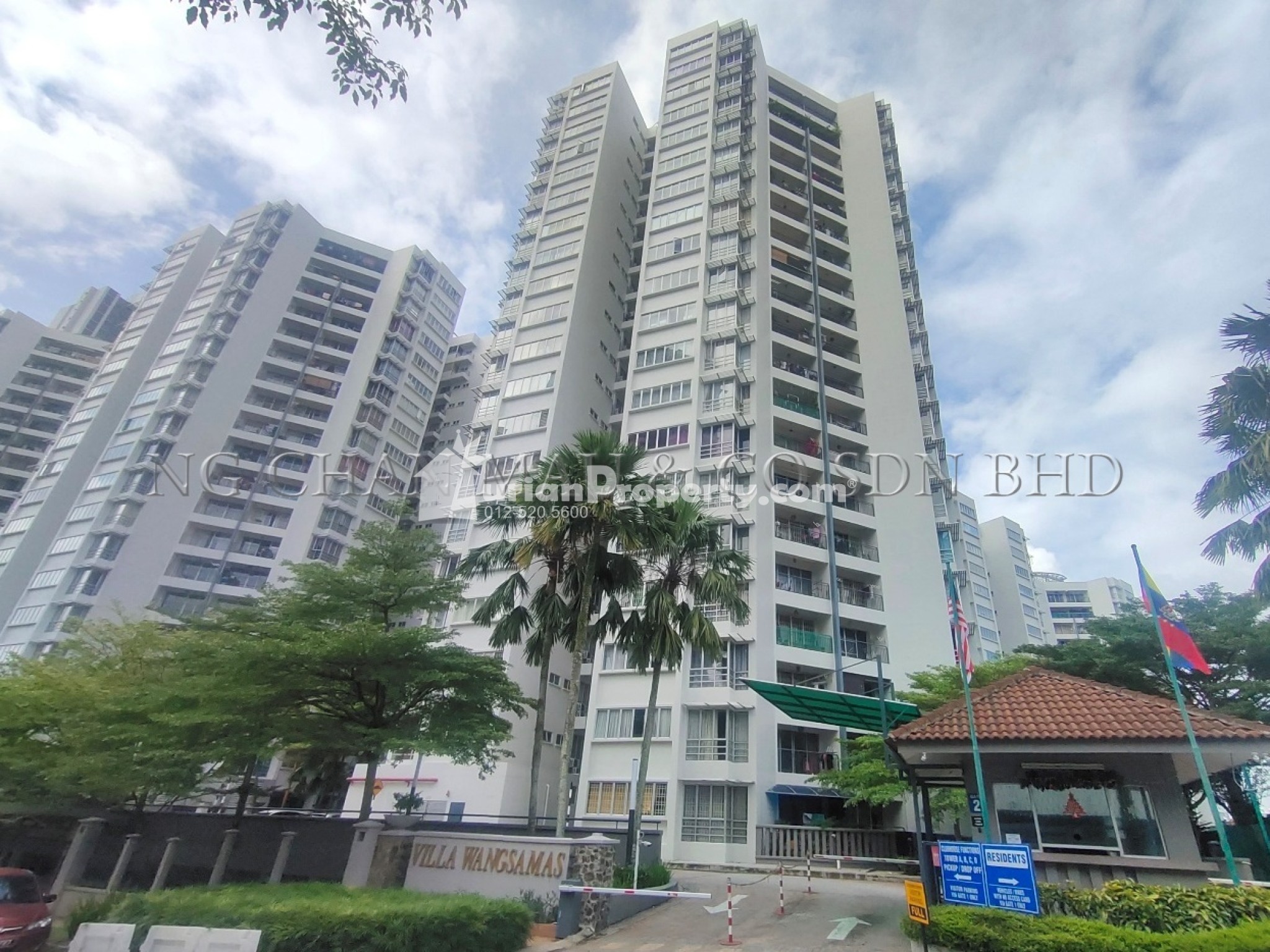 Condo For Auction at Villa Wangsamas