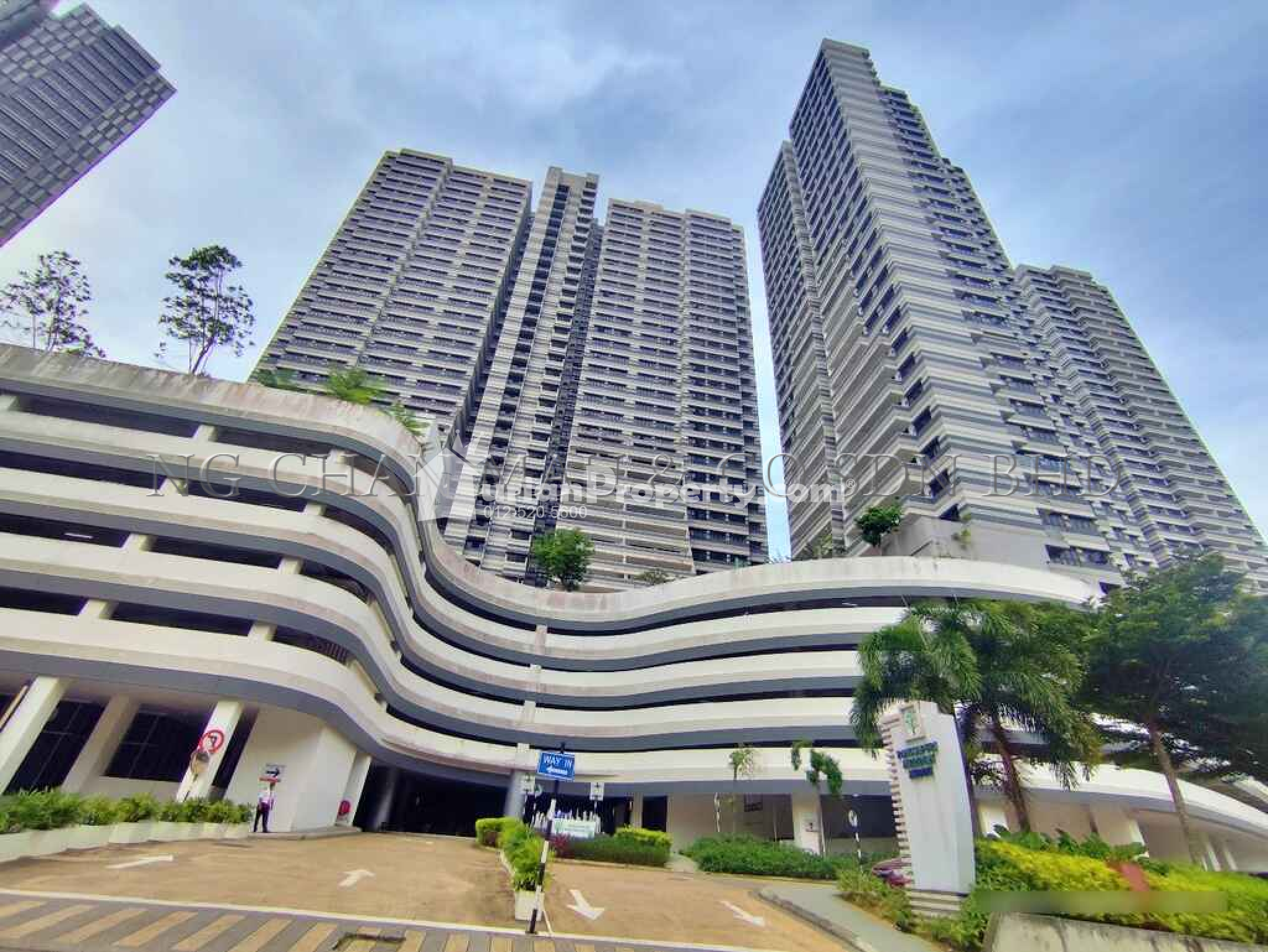 Apartment For Auction at Meridin Suites Residences