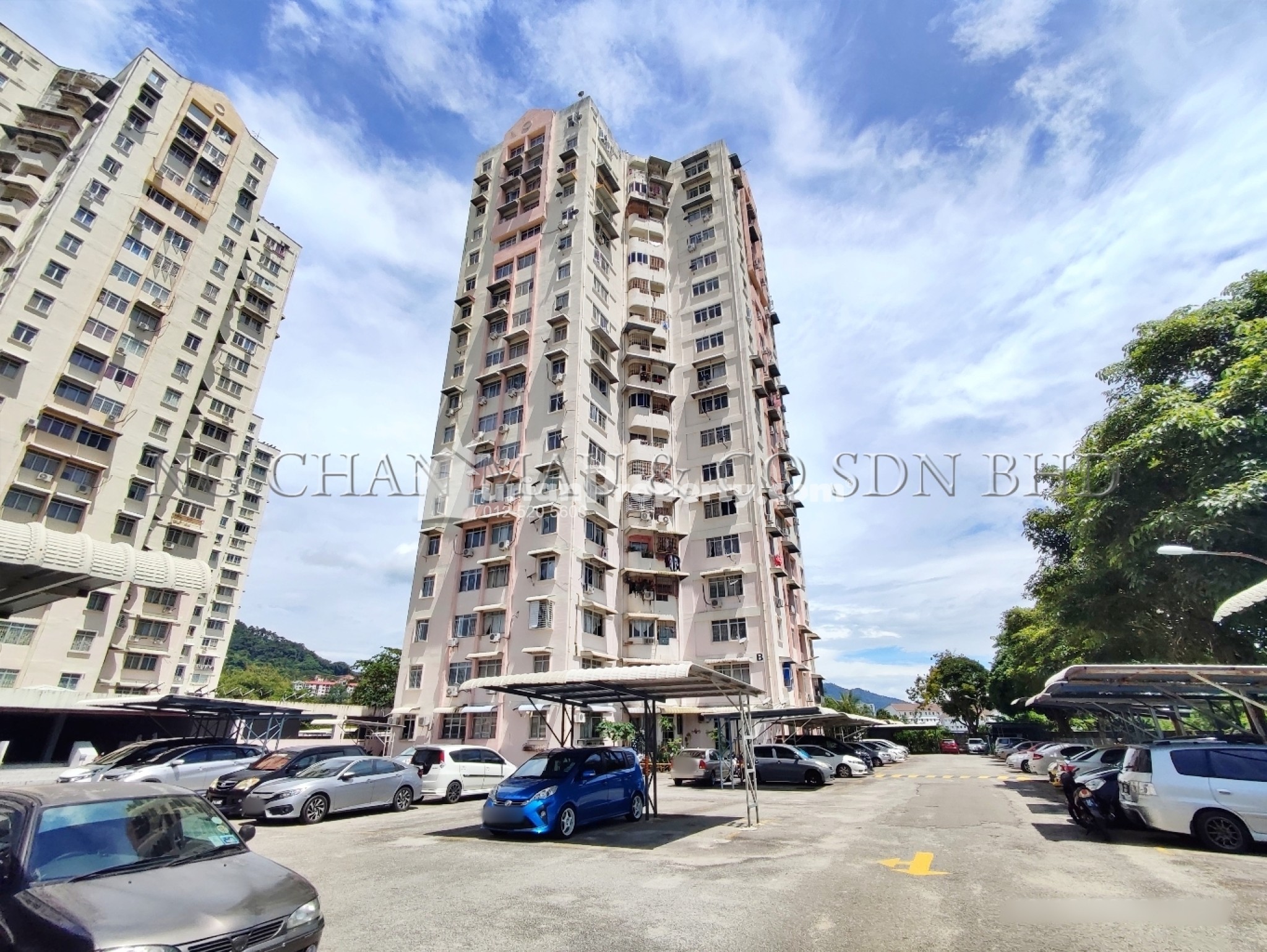 Apartment For Auction at Desa Bayan Apartment