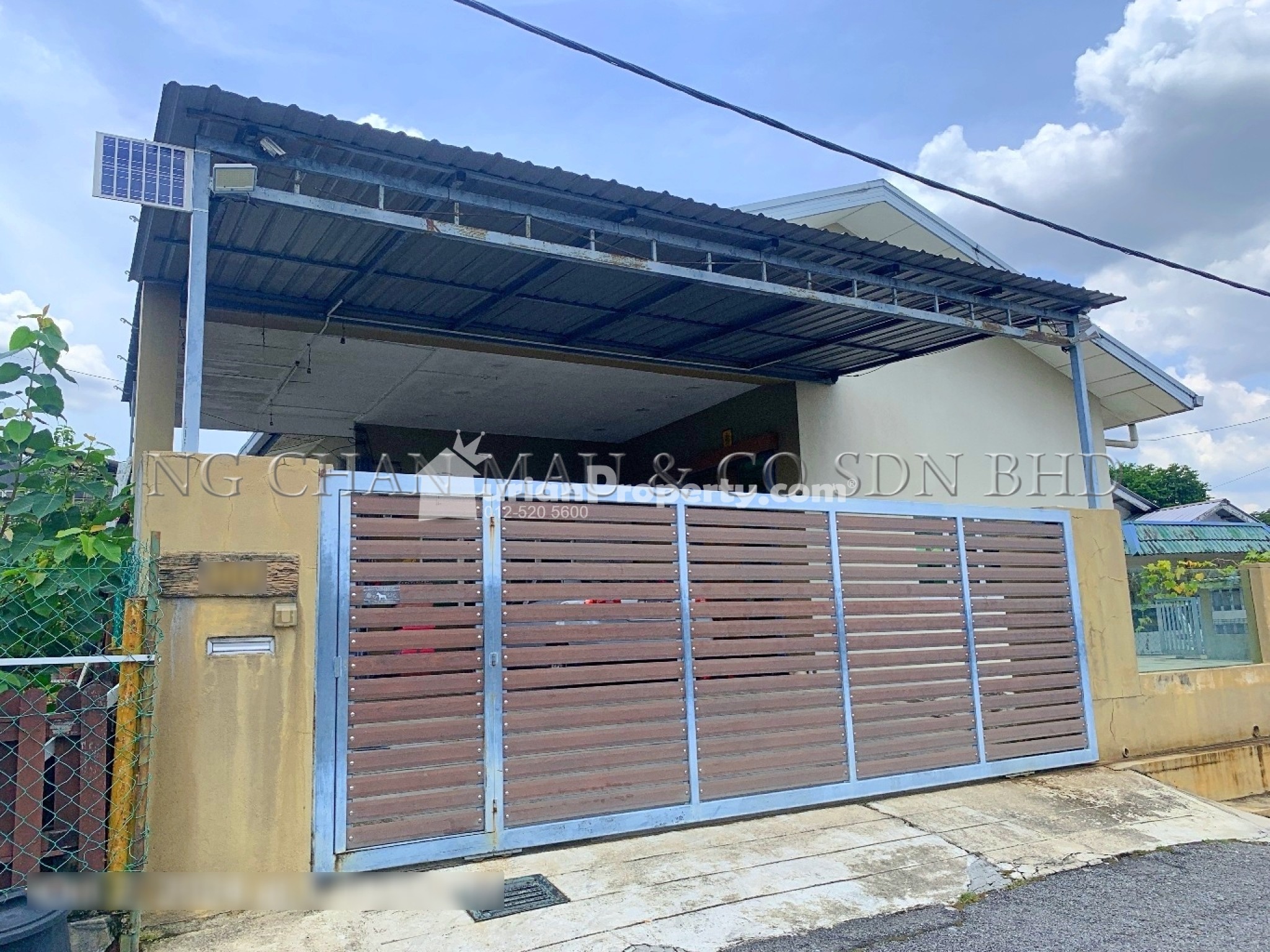 Bungalow House For Auction at Salak South