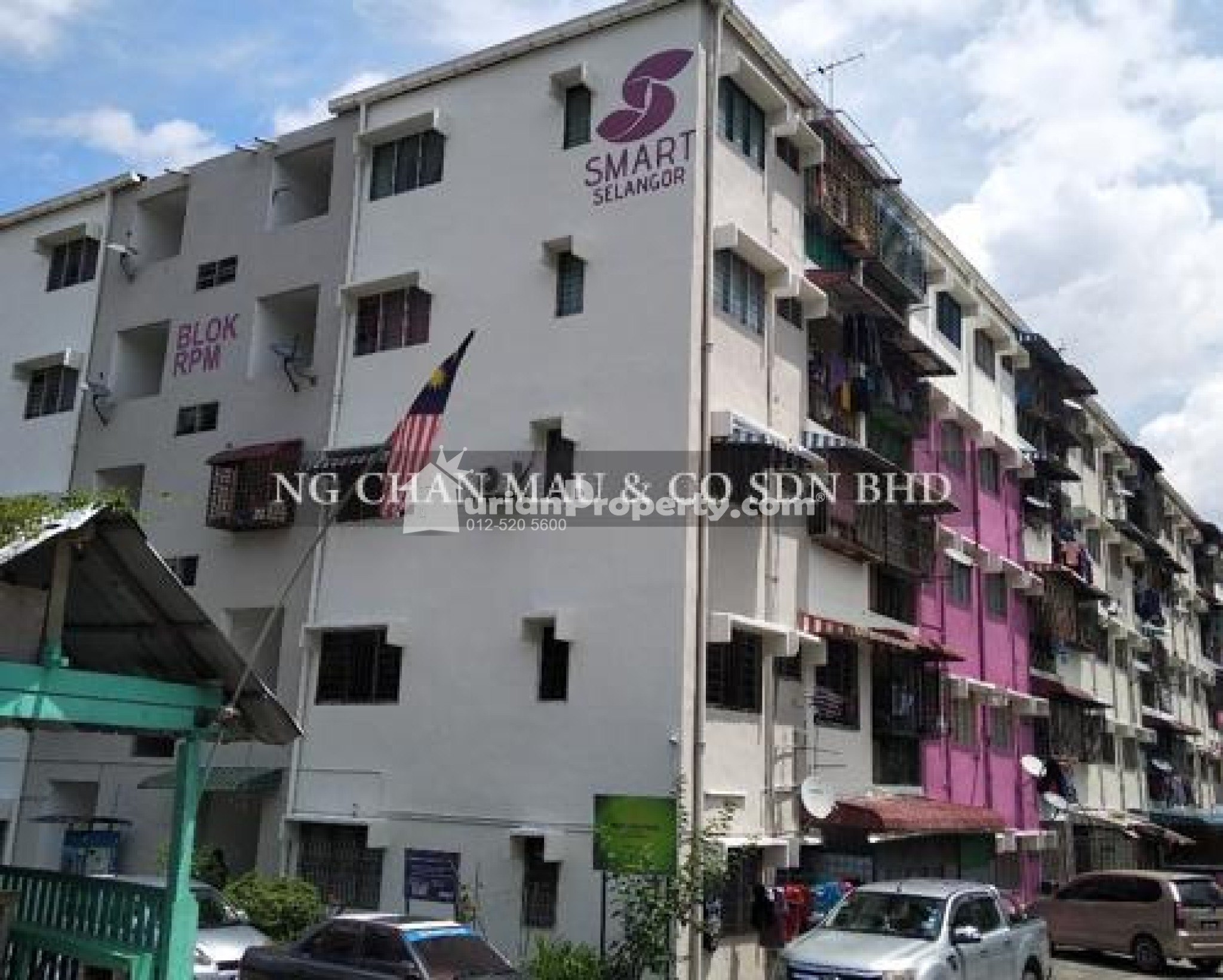 Apartment For Auction at Flat RPM Taman Kemacahaya