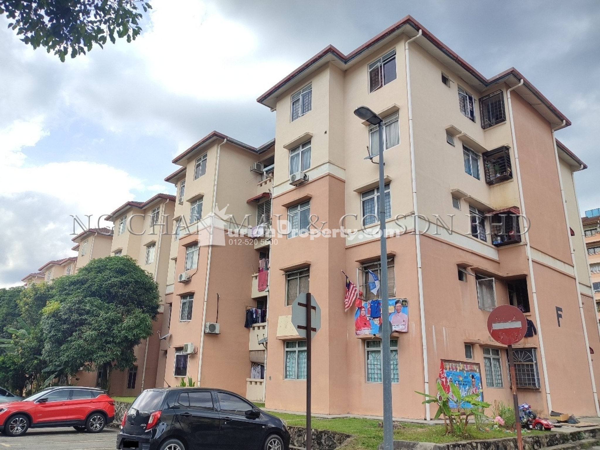 Apartment For Auction at Pangsapuri Sri Puteri