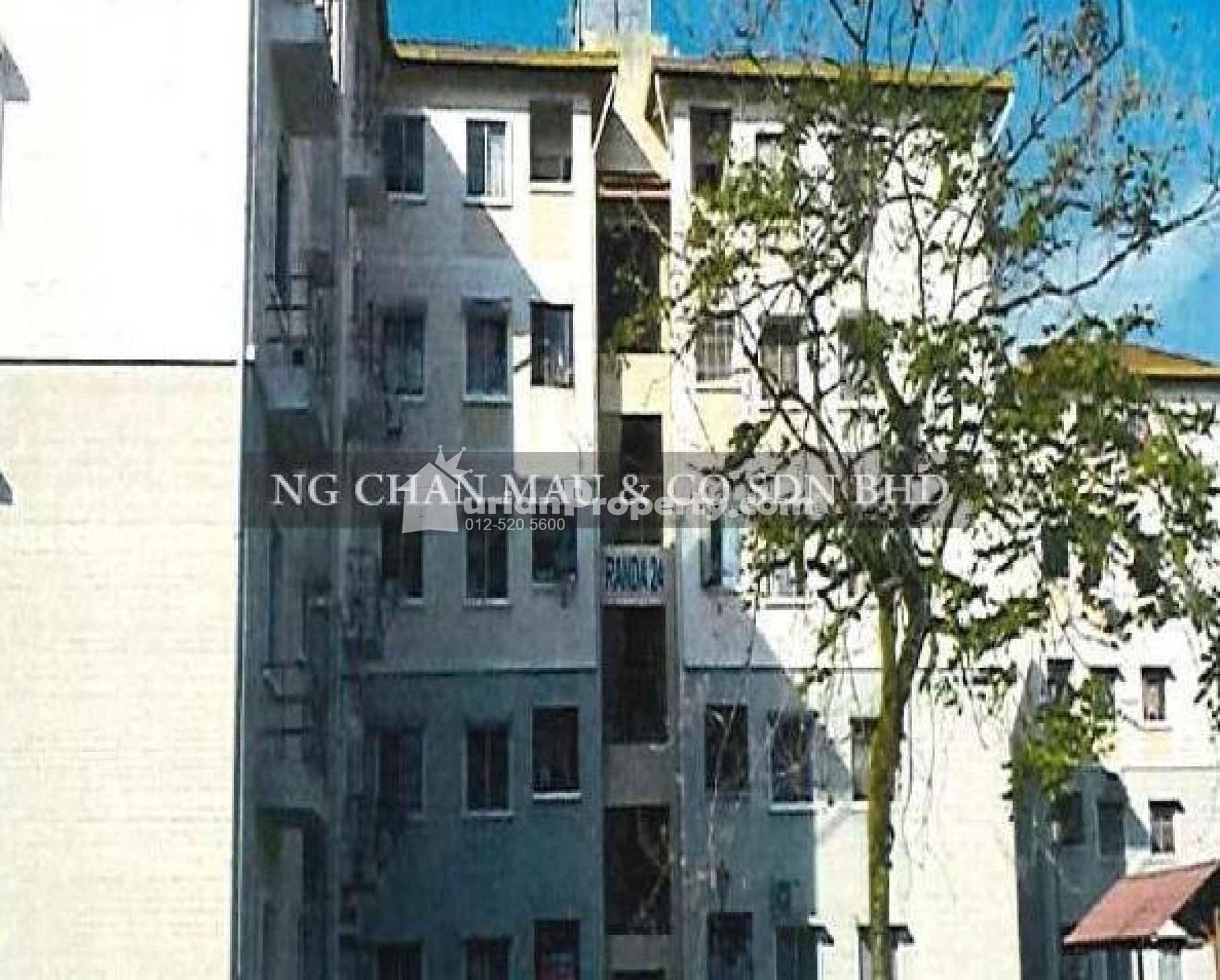 Apartment For Auction at Pangsapuri Randa