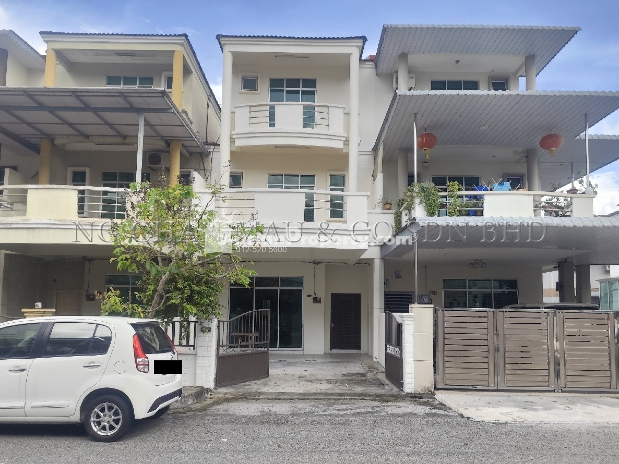 Terrace House For Auction at Taman Perwira Indah