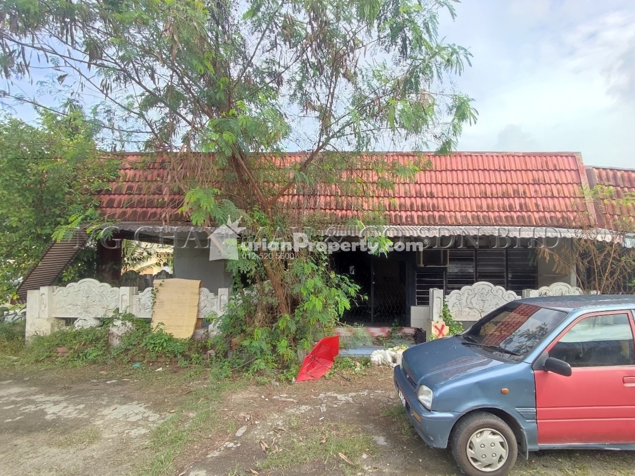 Terrace House For Auction at Kuala Kurau