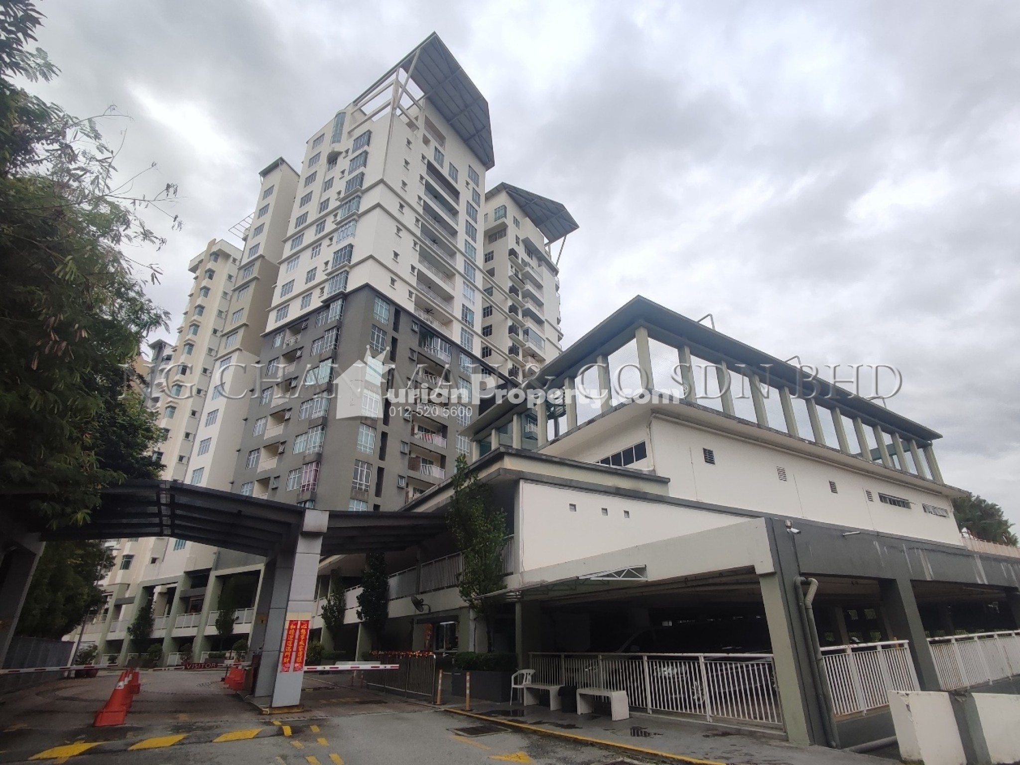 Serviced Residence For Auction at Subang Olives