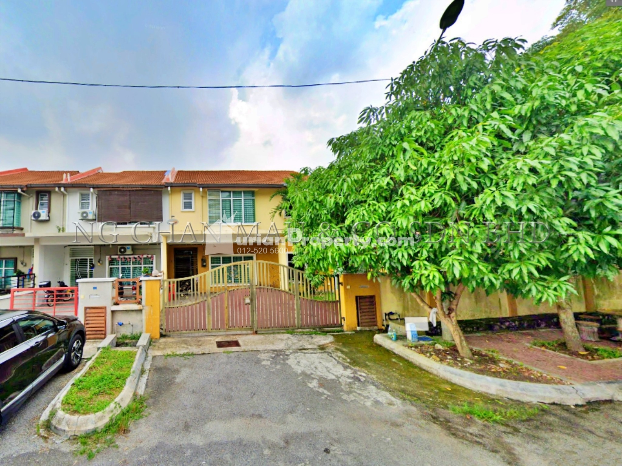 Terrace House For Auction at Seksyen 9