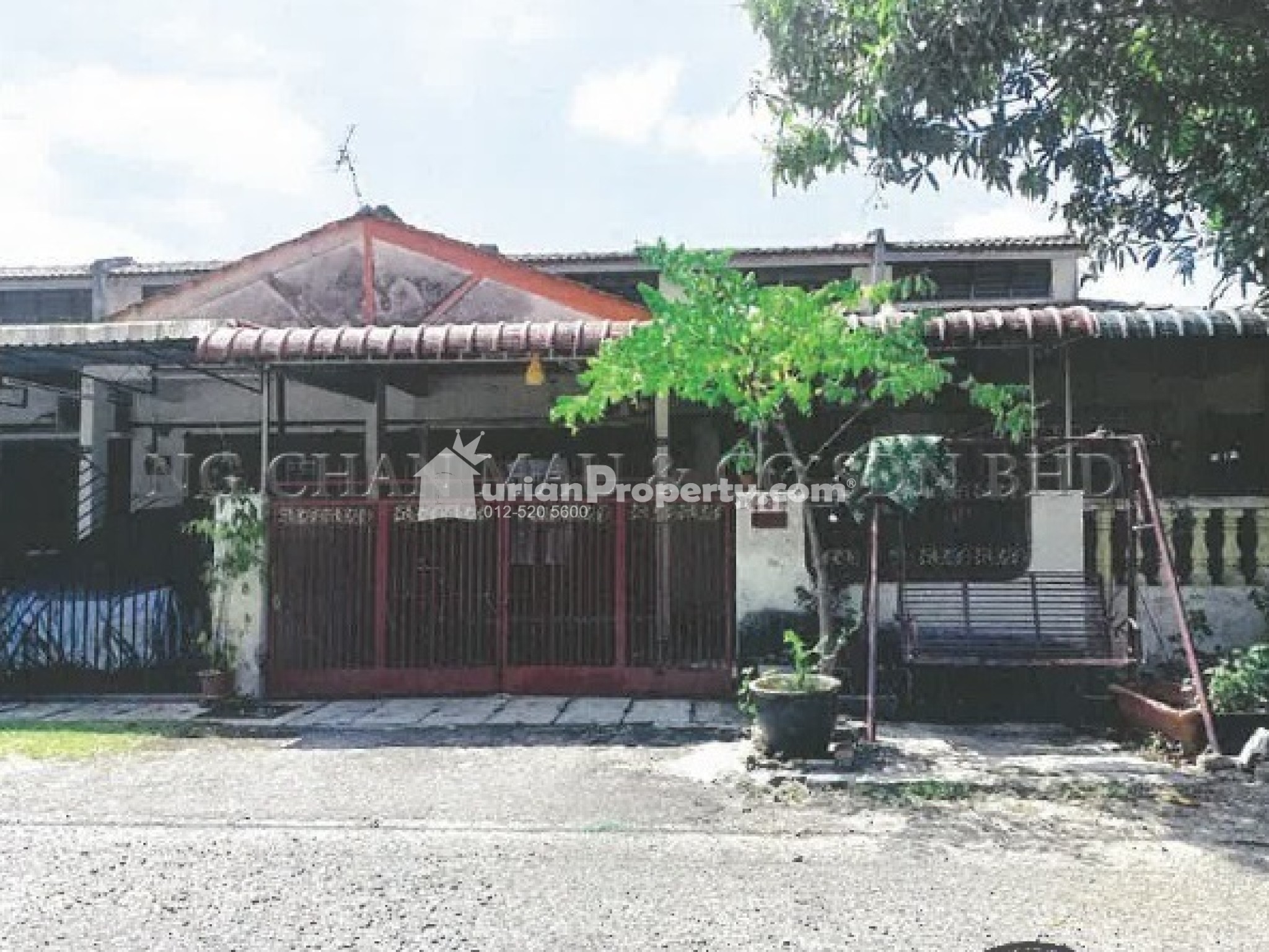 Terrace House For Auction at Taman Bercham Aman