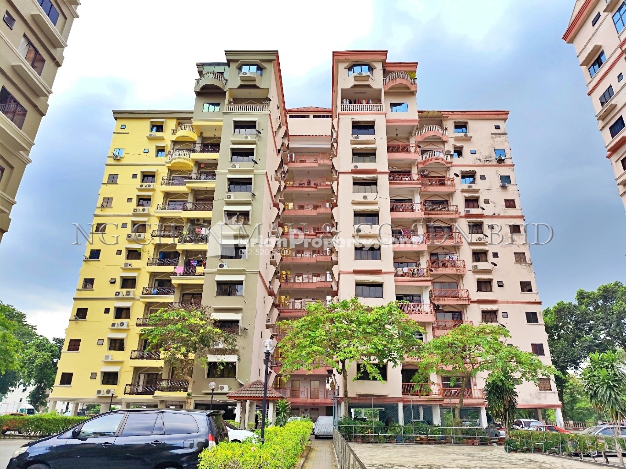 Apartment For Auction at Sri Manja Court