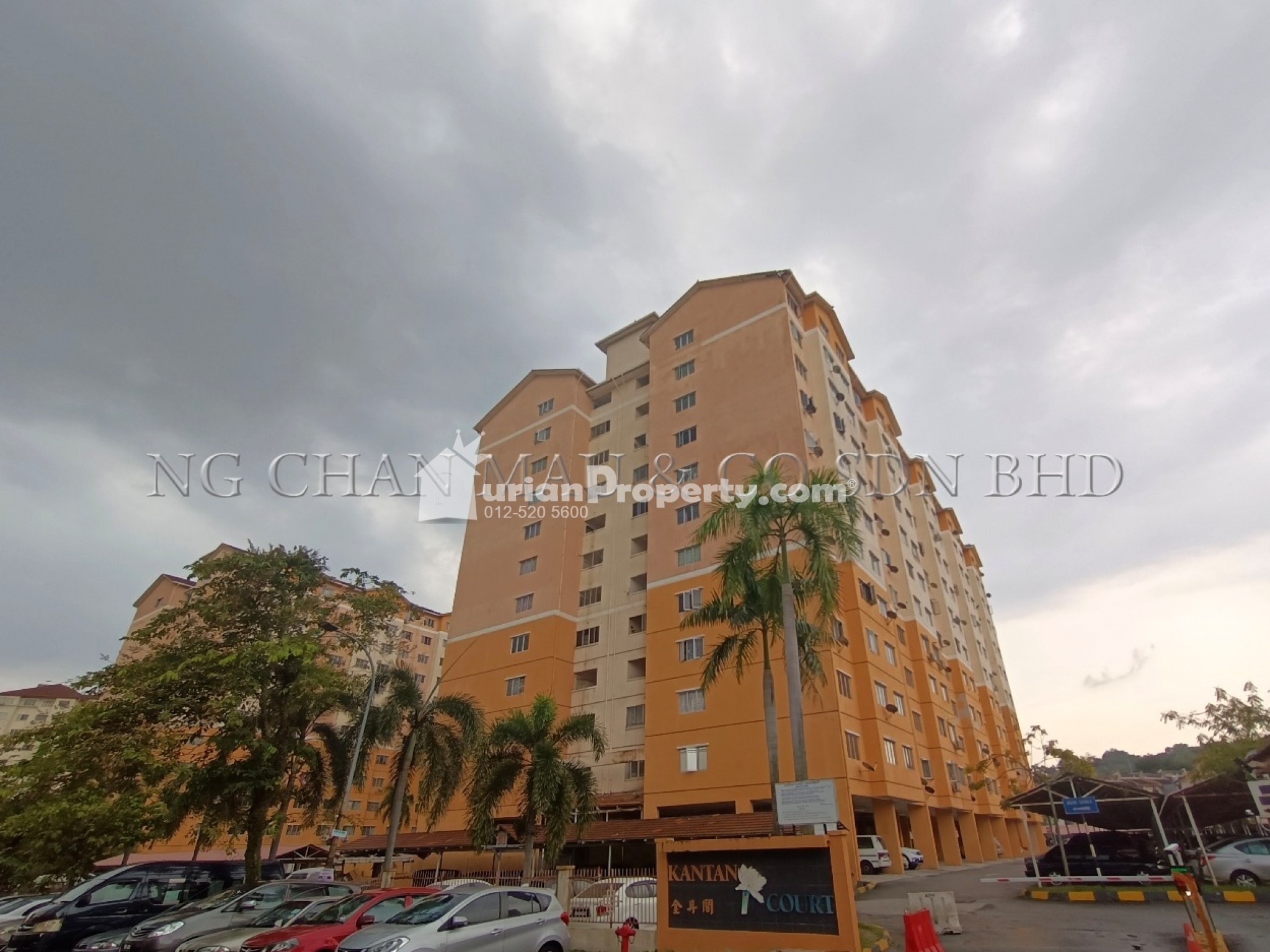 Apartment For Auction at Kantan Court