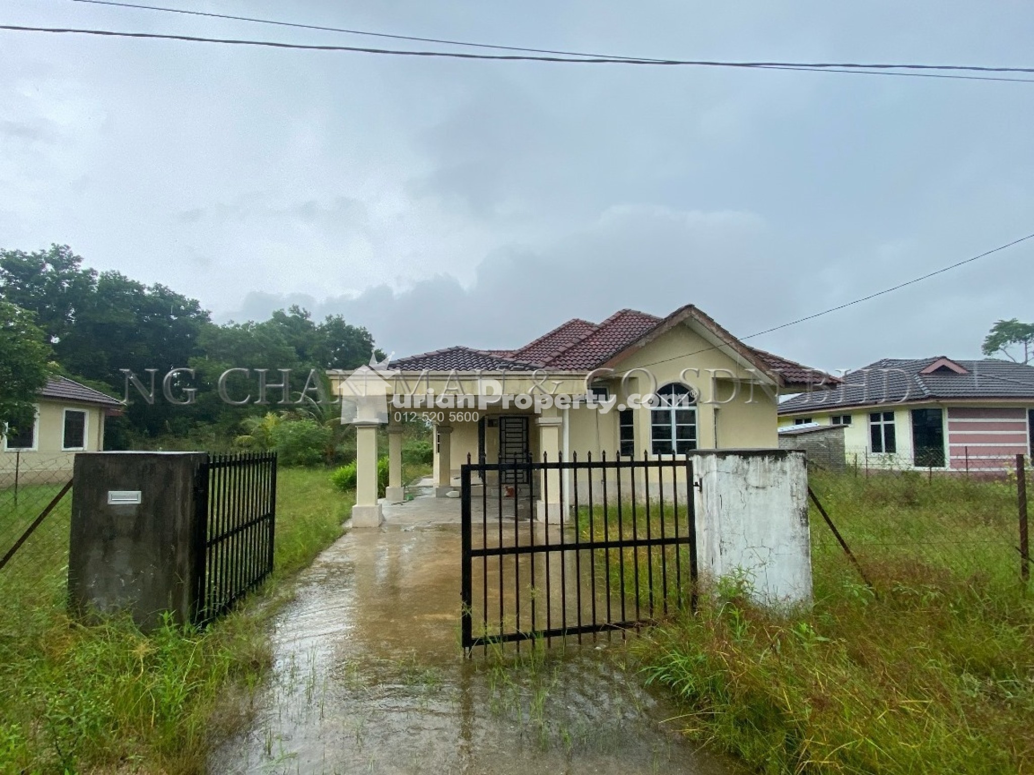 Bungalow House For Auction at Pasir Puteh