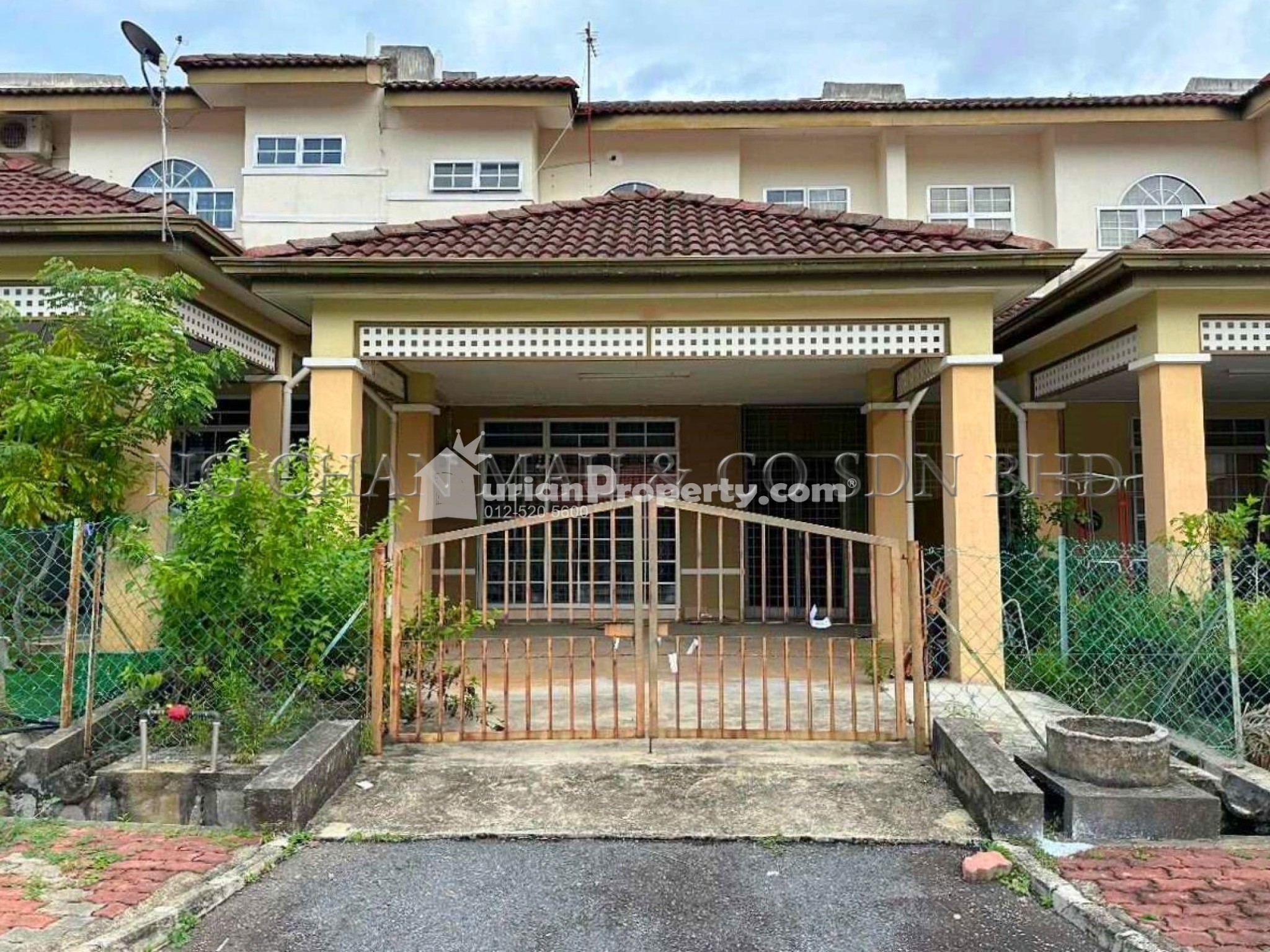 Terrace House For Auction at Taman Tunku Sarina