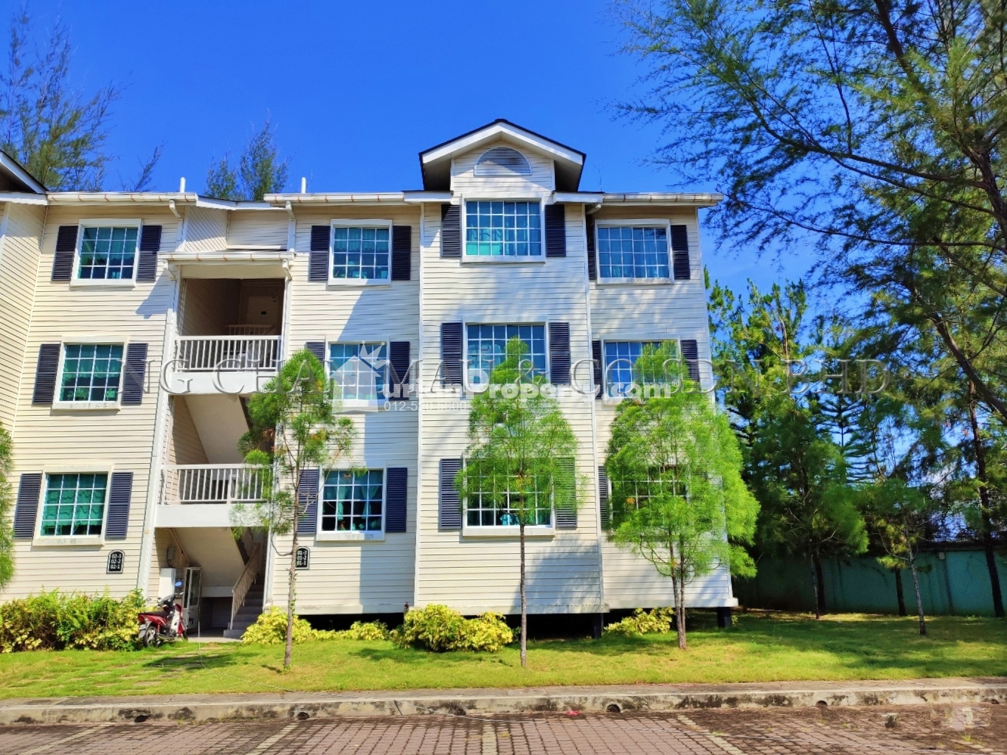 Terrace House For Auction at The Residence @ Kampar