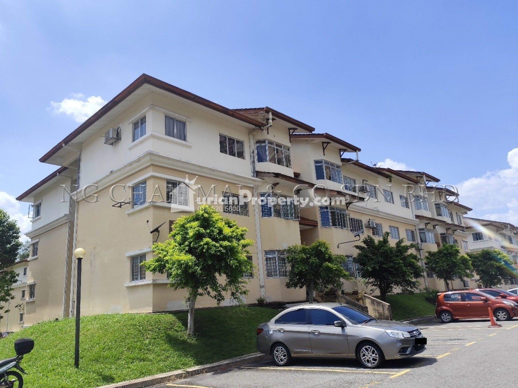 Apartment For Auction at Vista Seri Putra