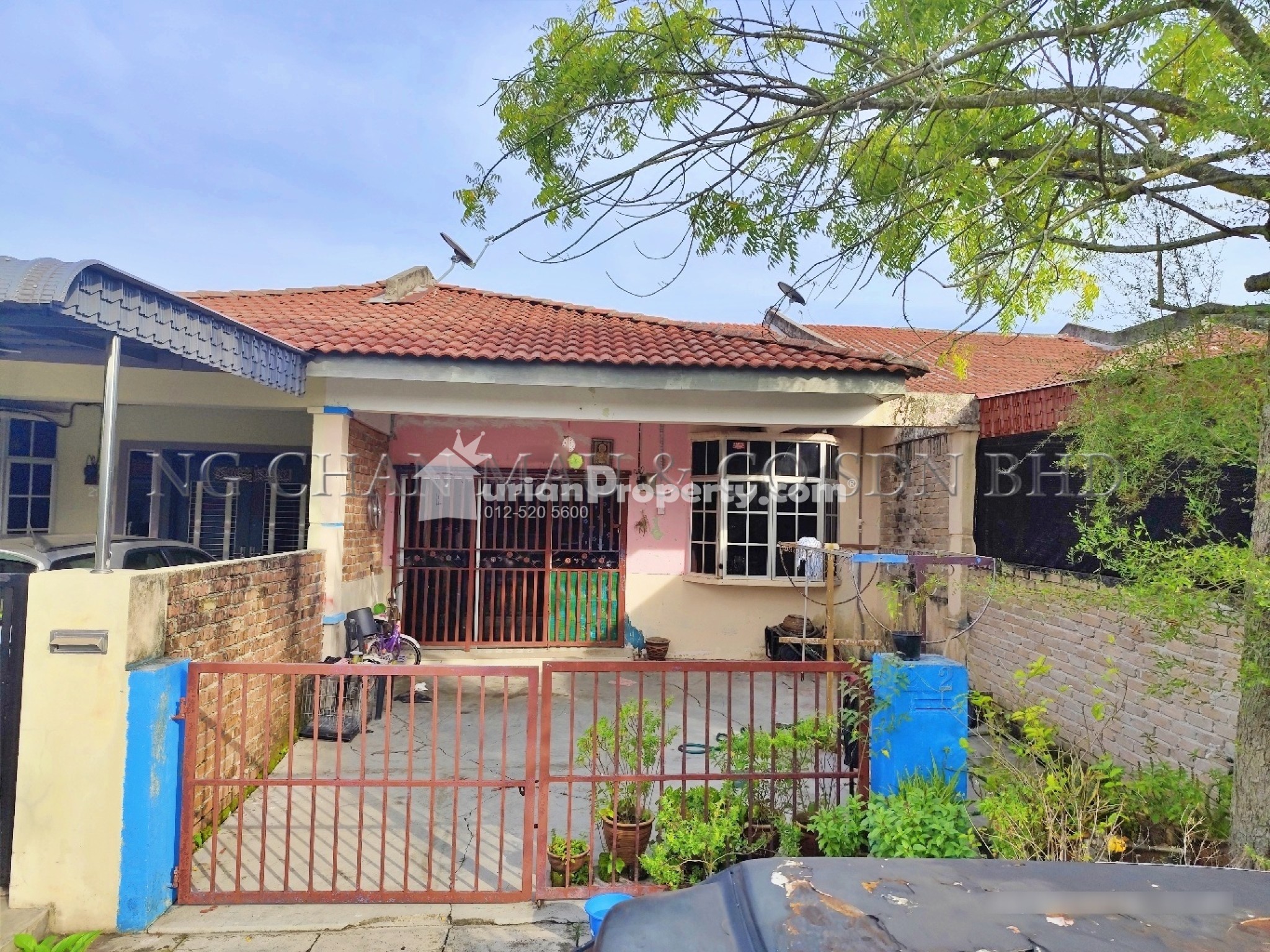 Terrace House For Auction at Taman Kledang