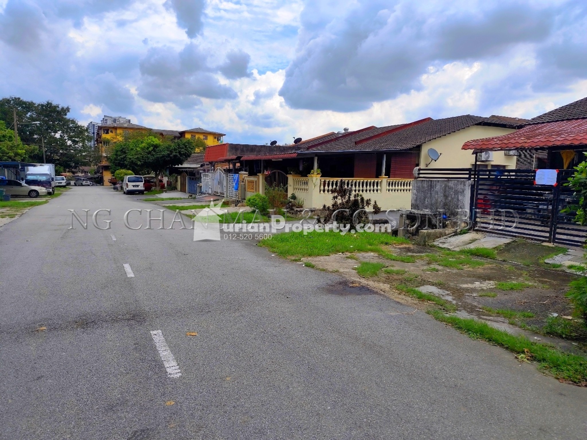 Terrace House For Auction at Taman Kajang Utama