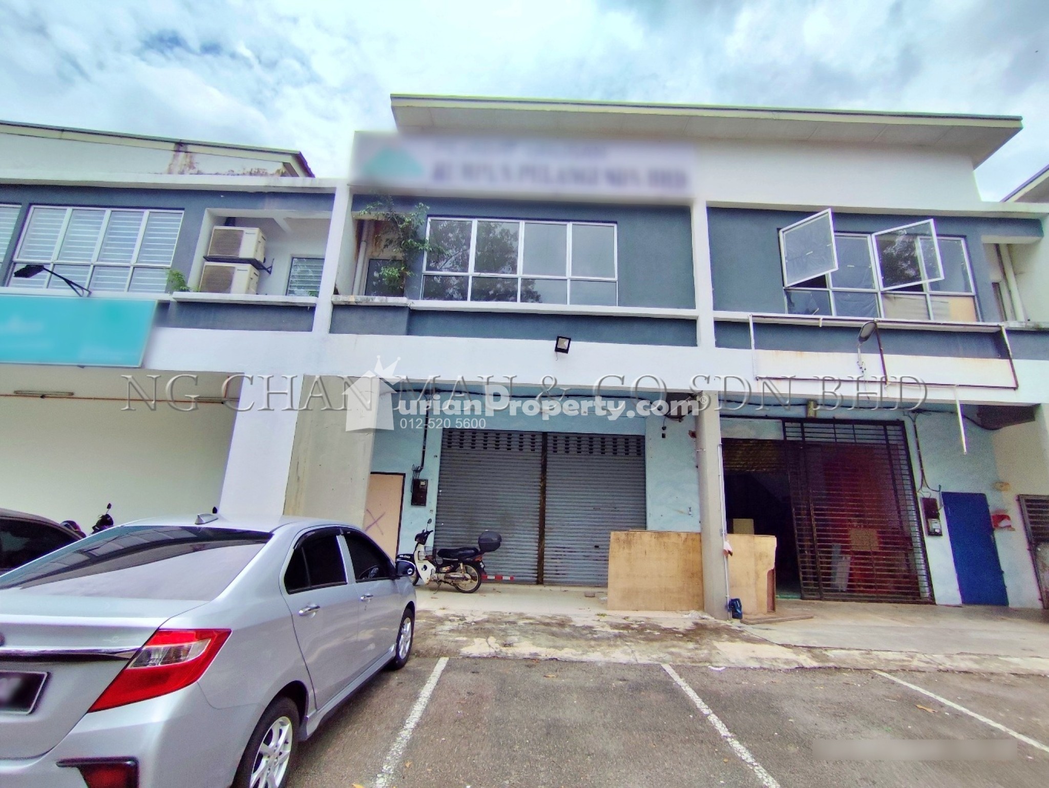 Shop Office For Auction at Serendah