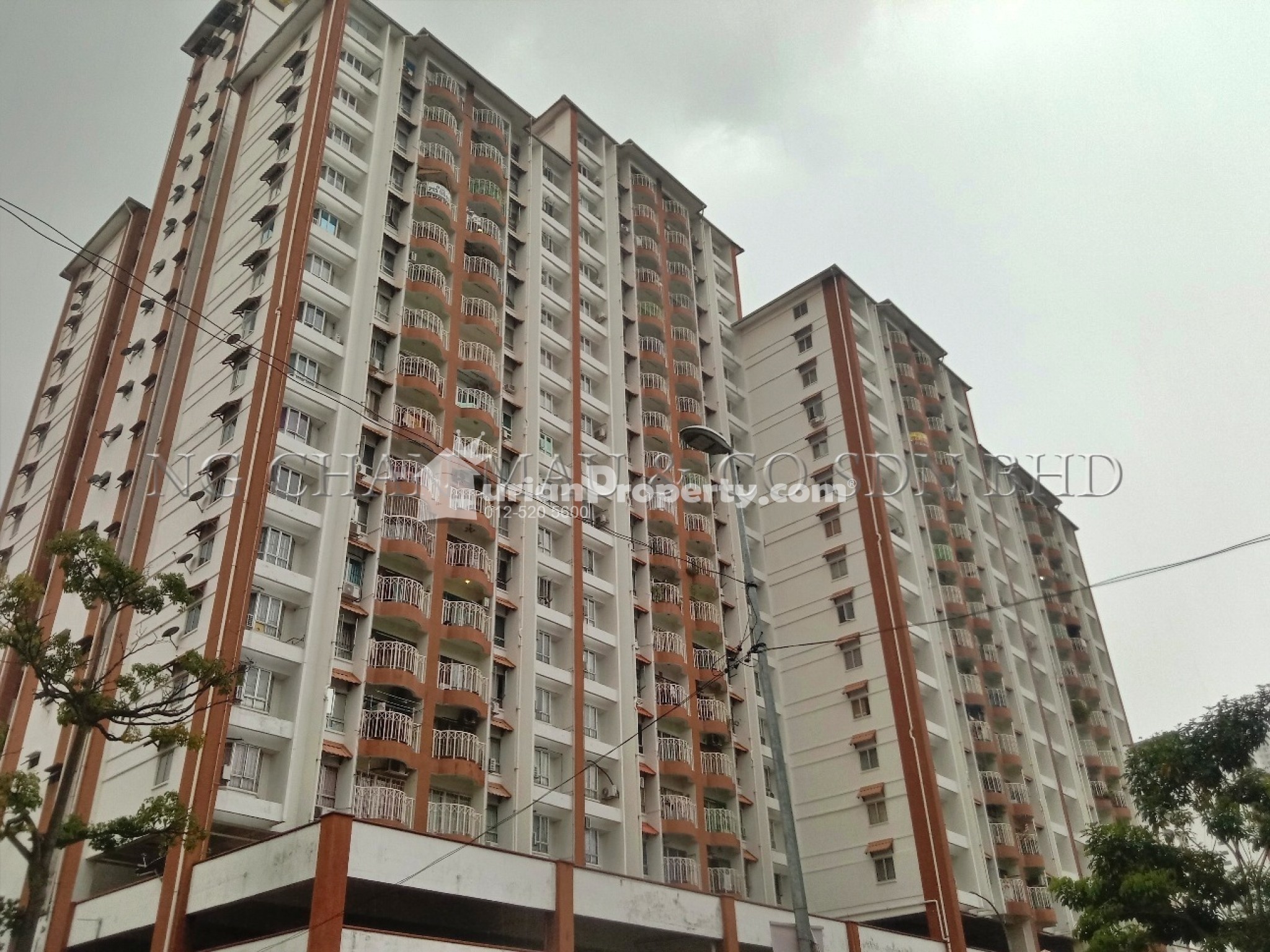 Apartment For Auction at Sri Pelangi