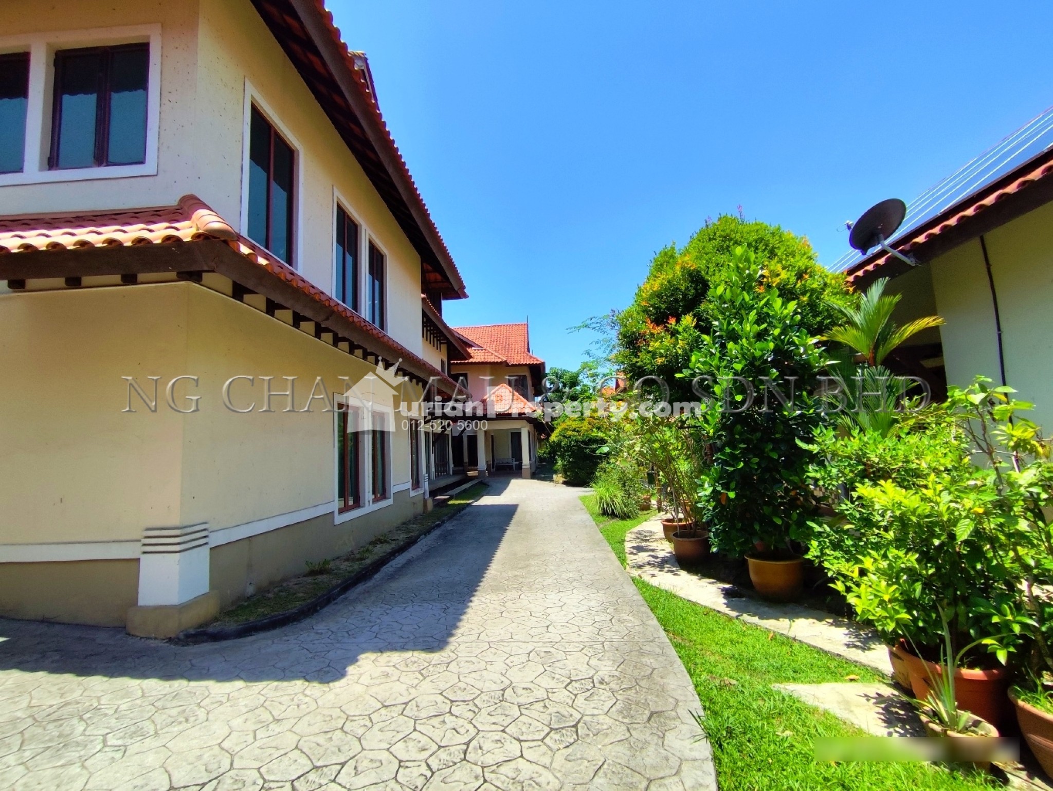 Bungalow House For Auction at Kampung Sungai Penchala