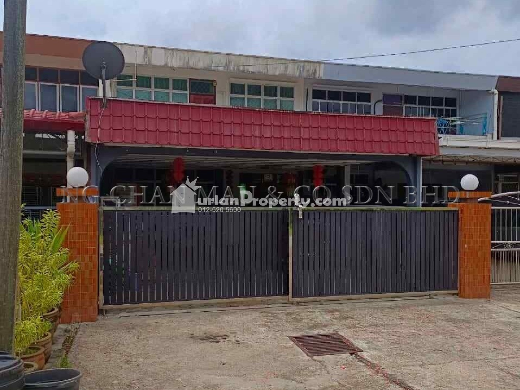 Terrace House For Auction at Serian