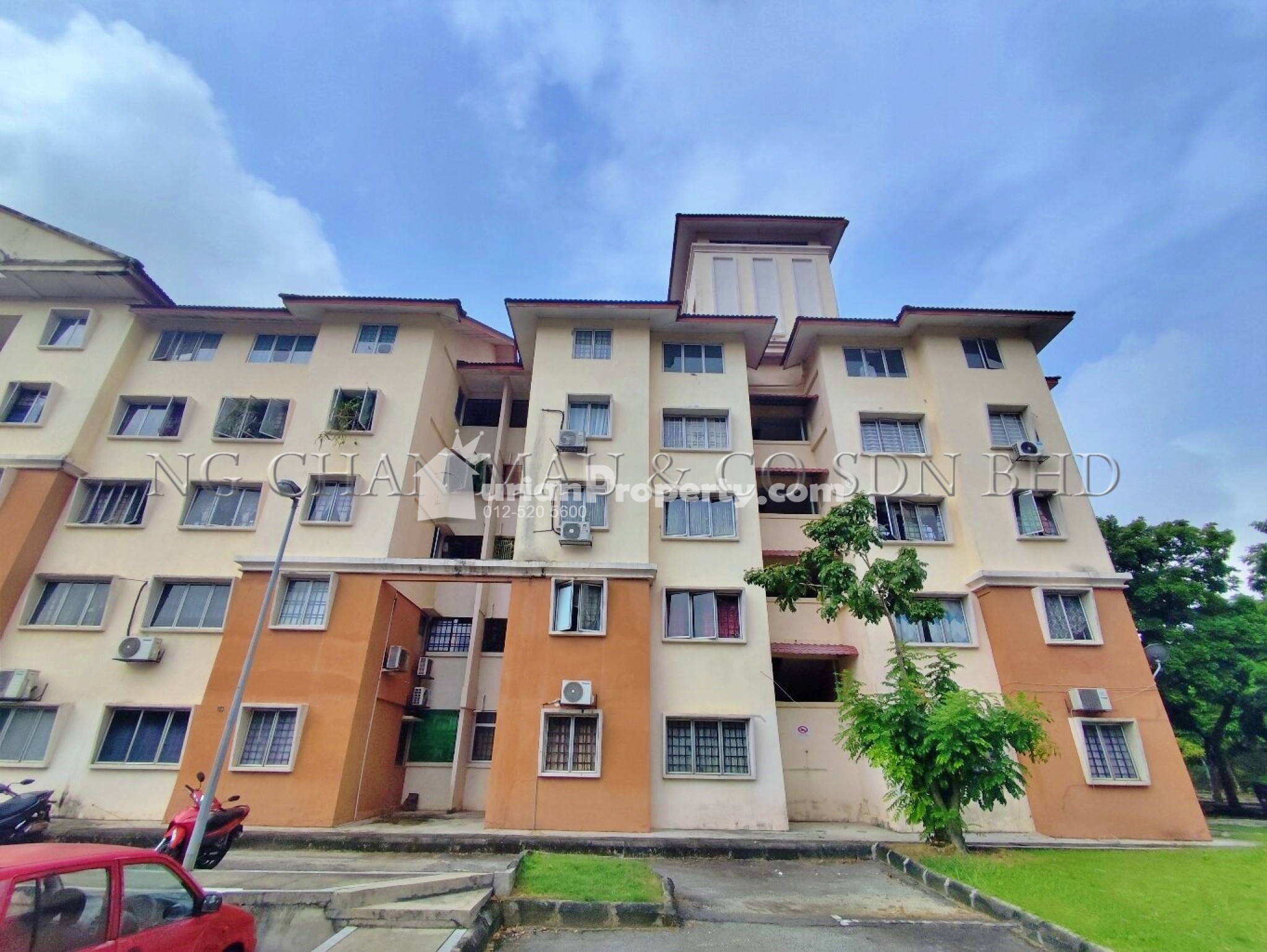 Apartment For Auction at Pangsapuri Putra Damai