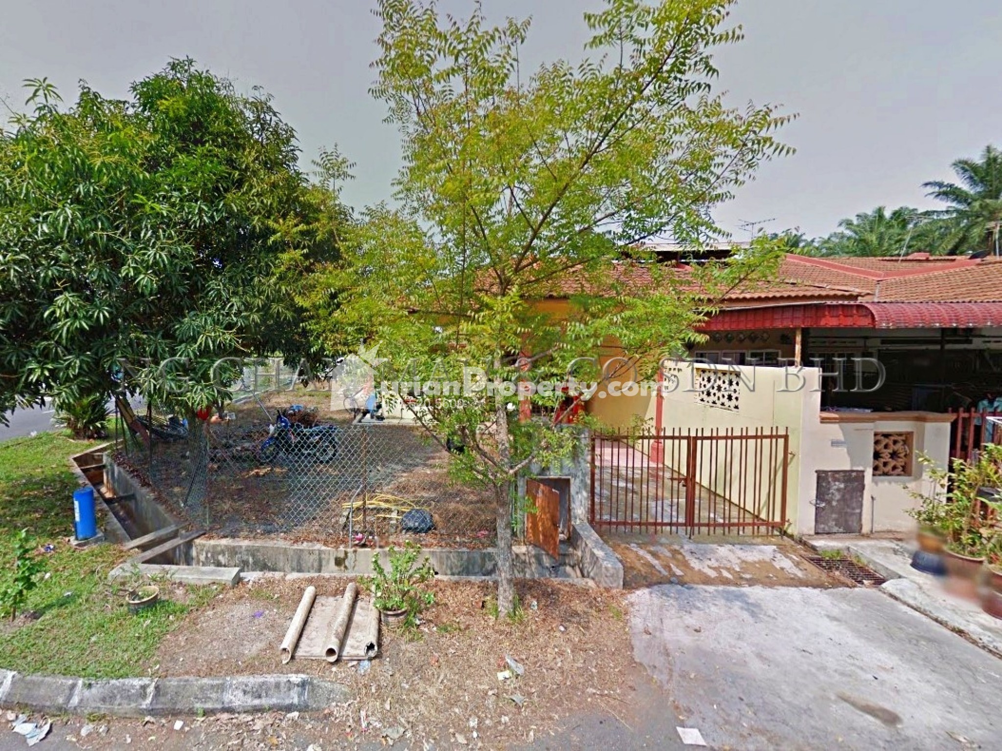 Terrace House For Auction at Taman Telok