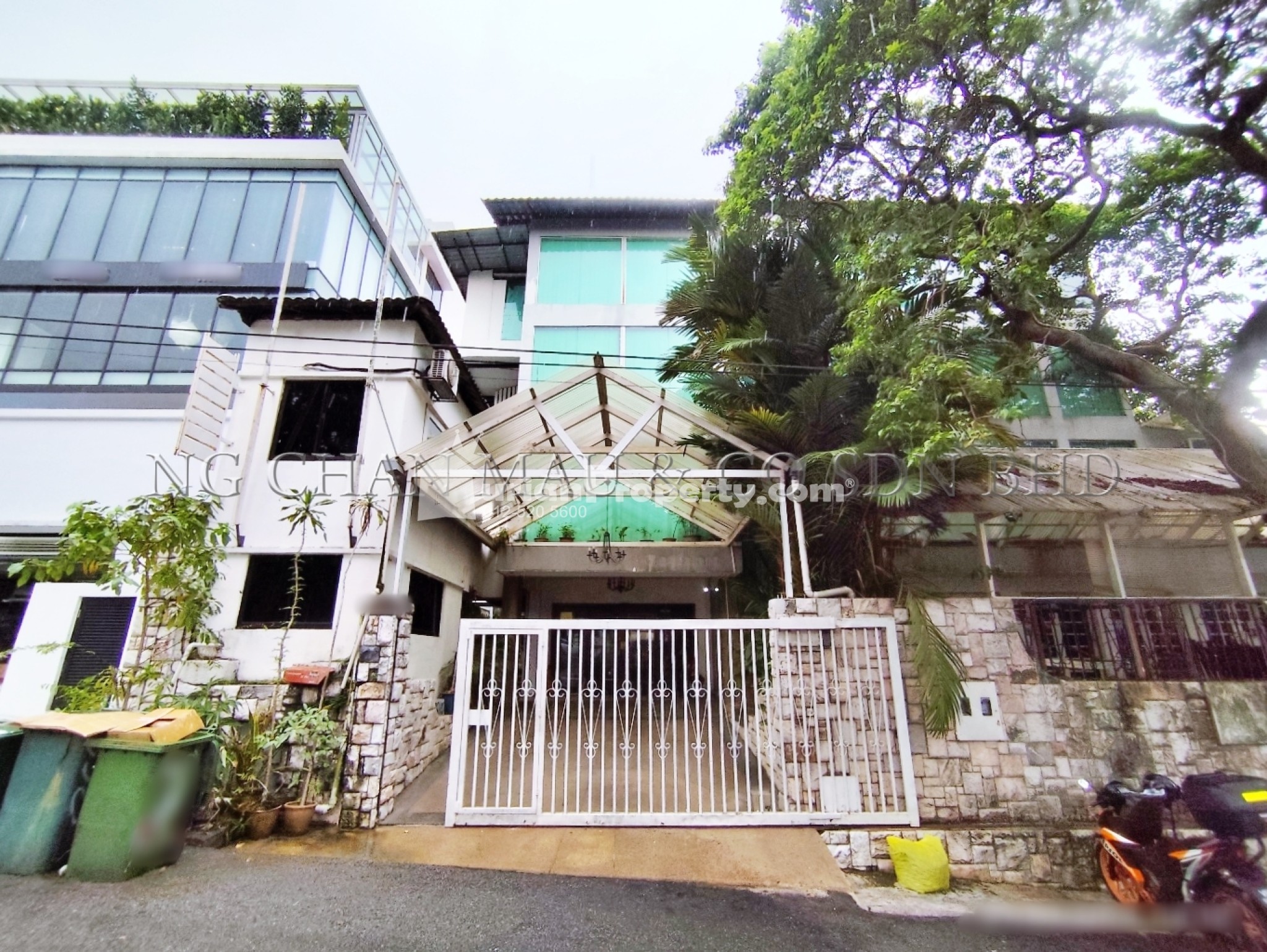 Bungalow House For Auction at Bukit Bandaraya