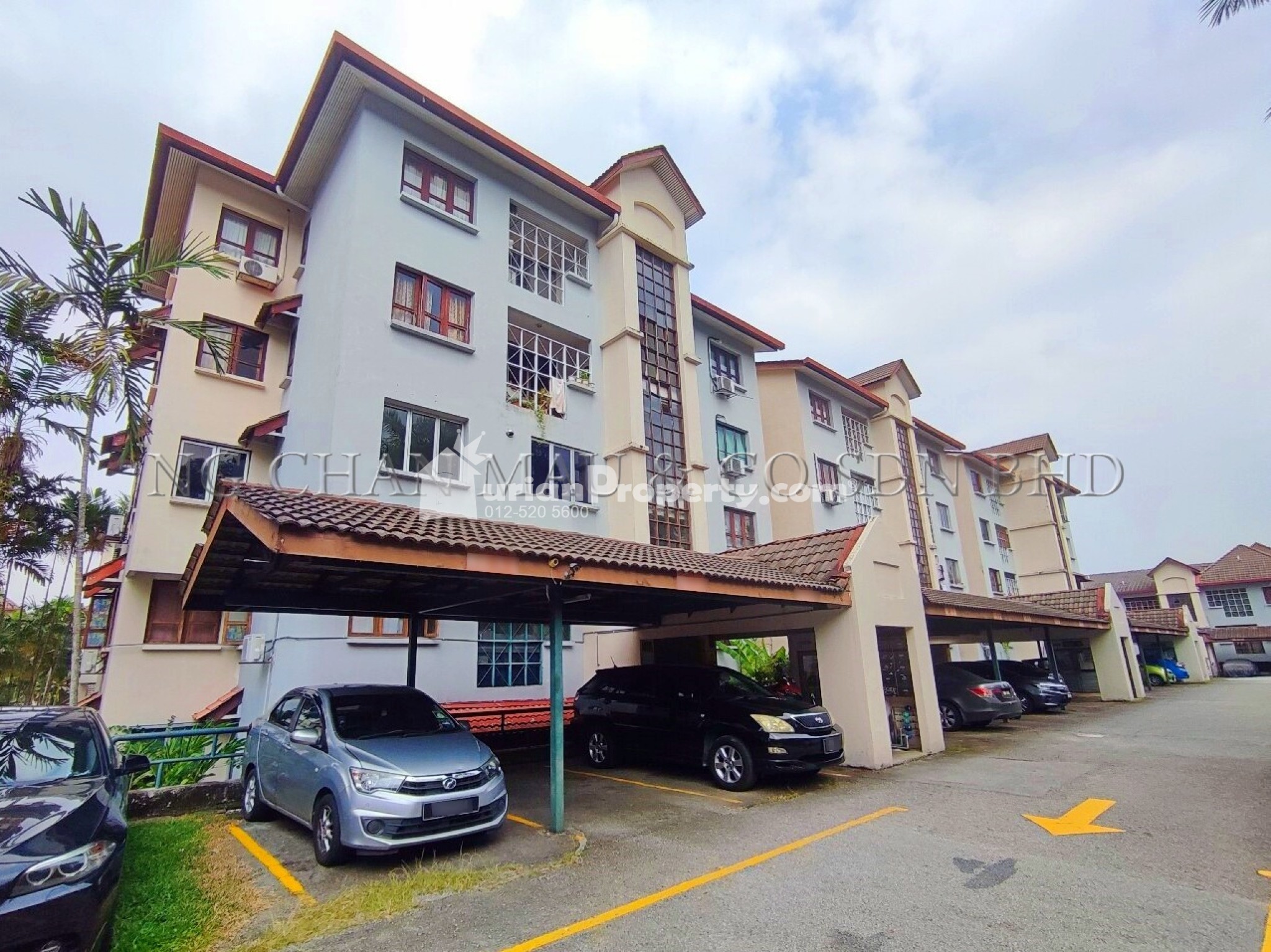 Apartment For Auction at Sri Ayu