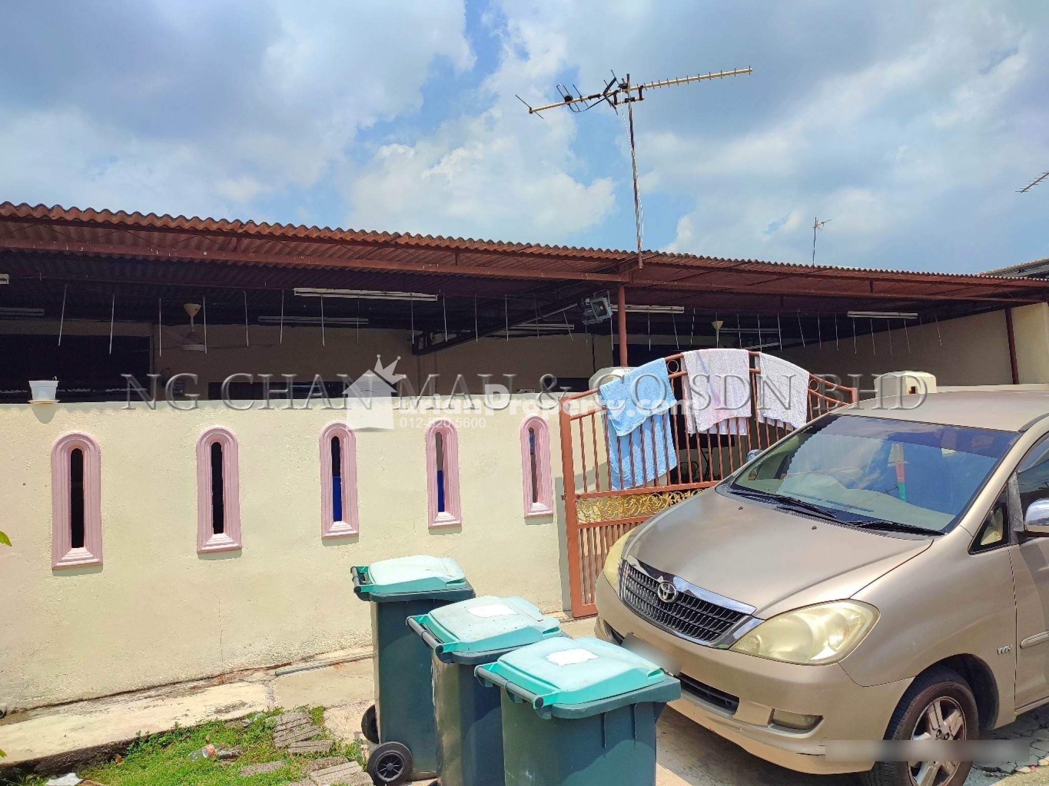 Terrace House For Auction at Taman Keladi