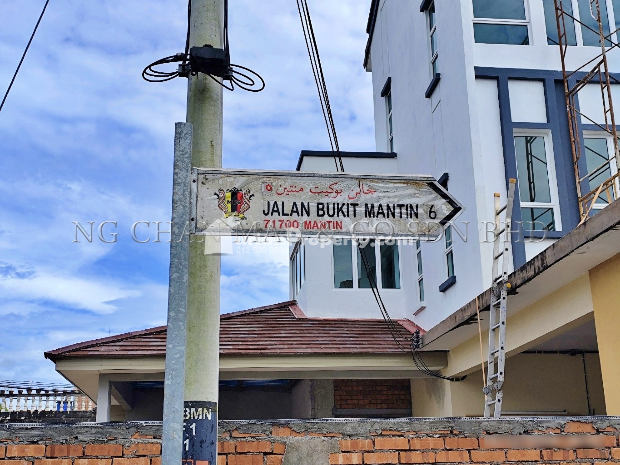 Terrace House For Auction at Taman Bukit Mantin