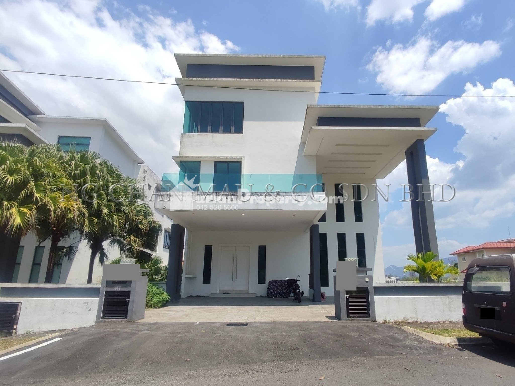 Bungalow House For Auction at Kota Emerald