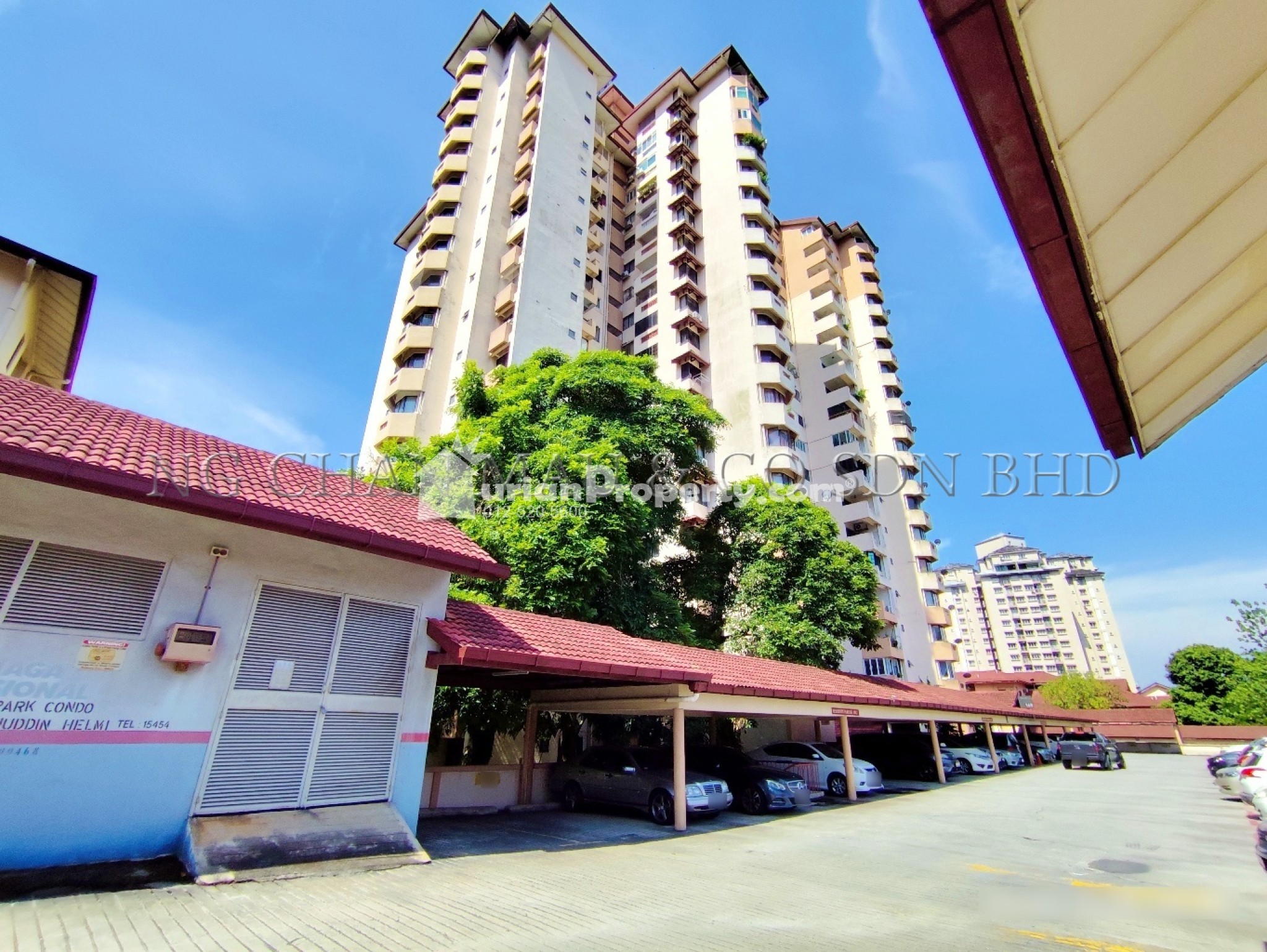 Condo For Auction at Kiara Park