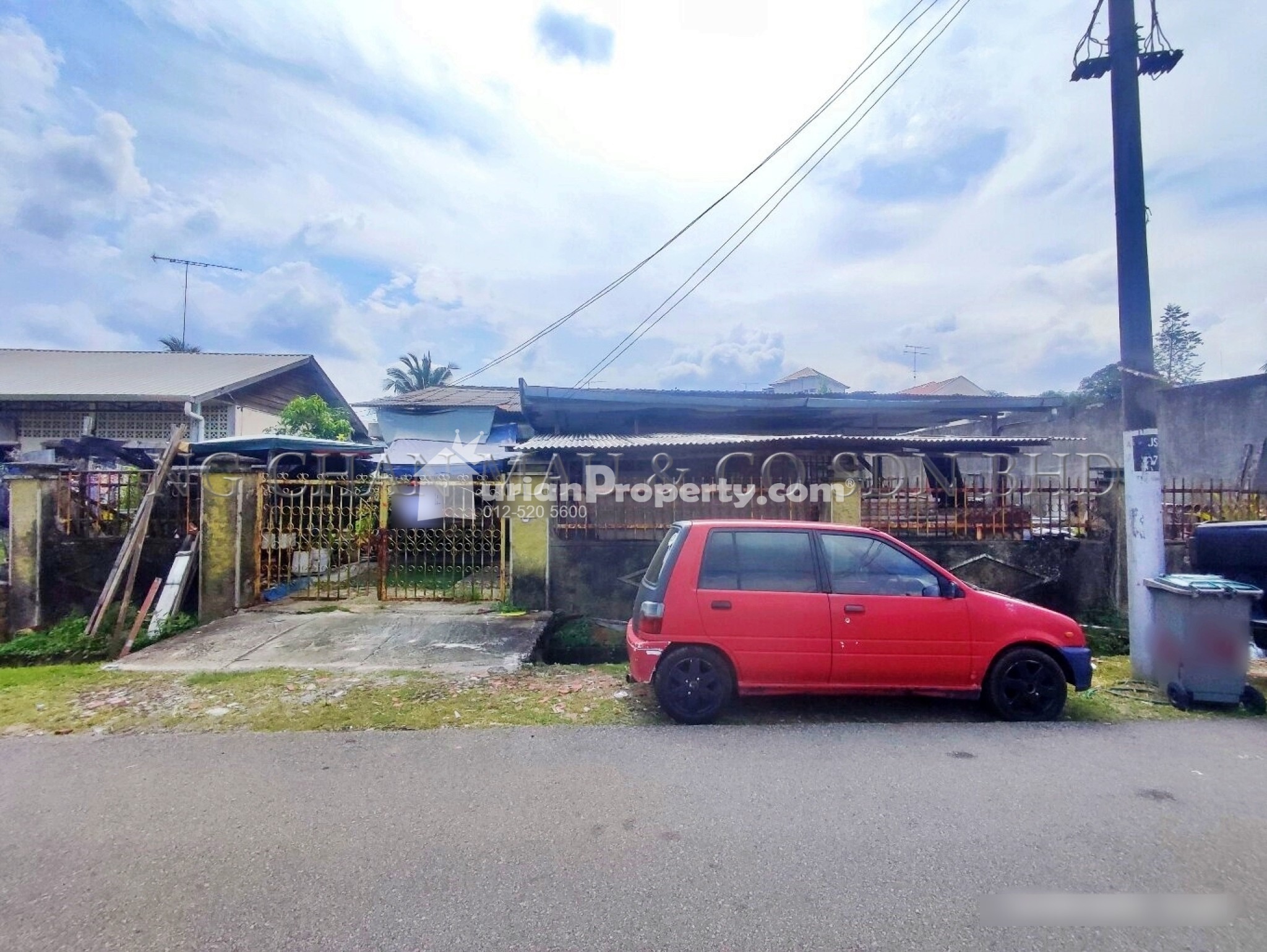 Bungalow House For Auction at Kluang