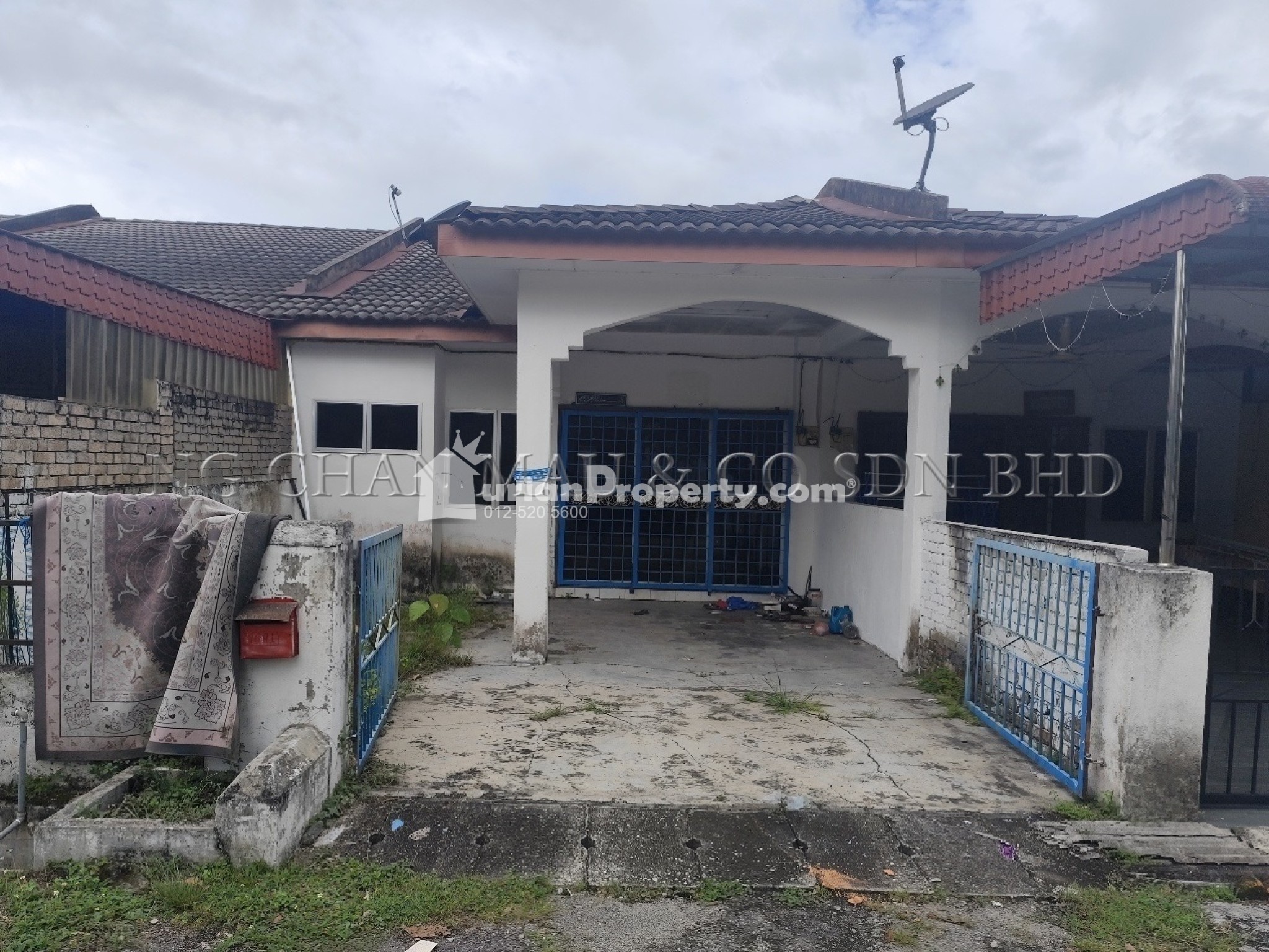 Terrace House For Auction at Taman Makmur