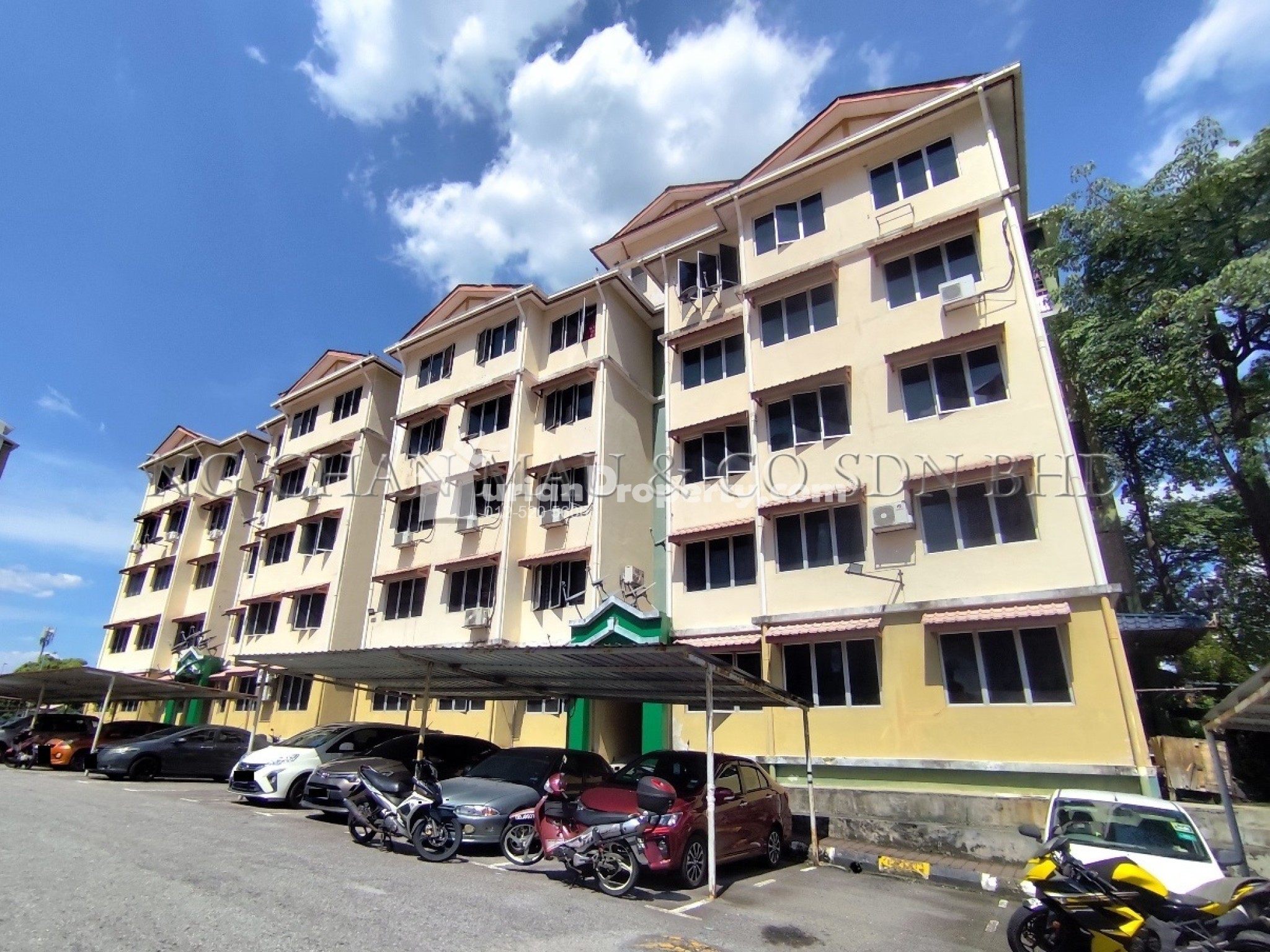 Flat For Auction at Pangsapuri Taman LTAT