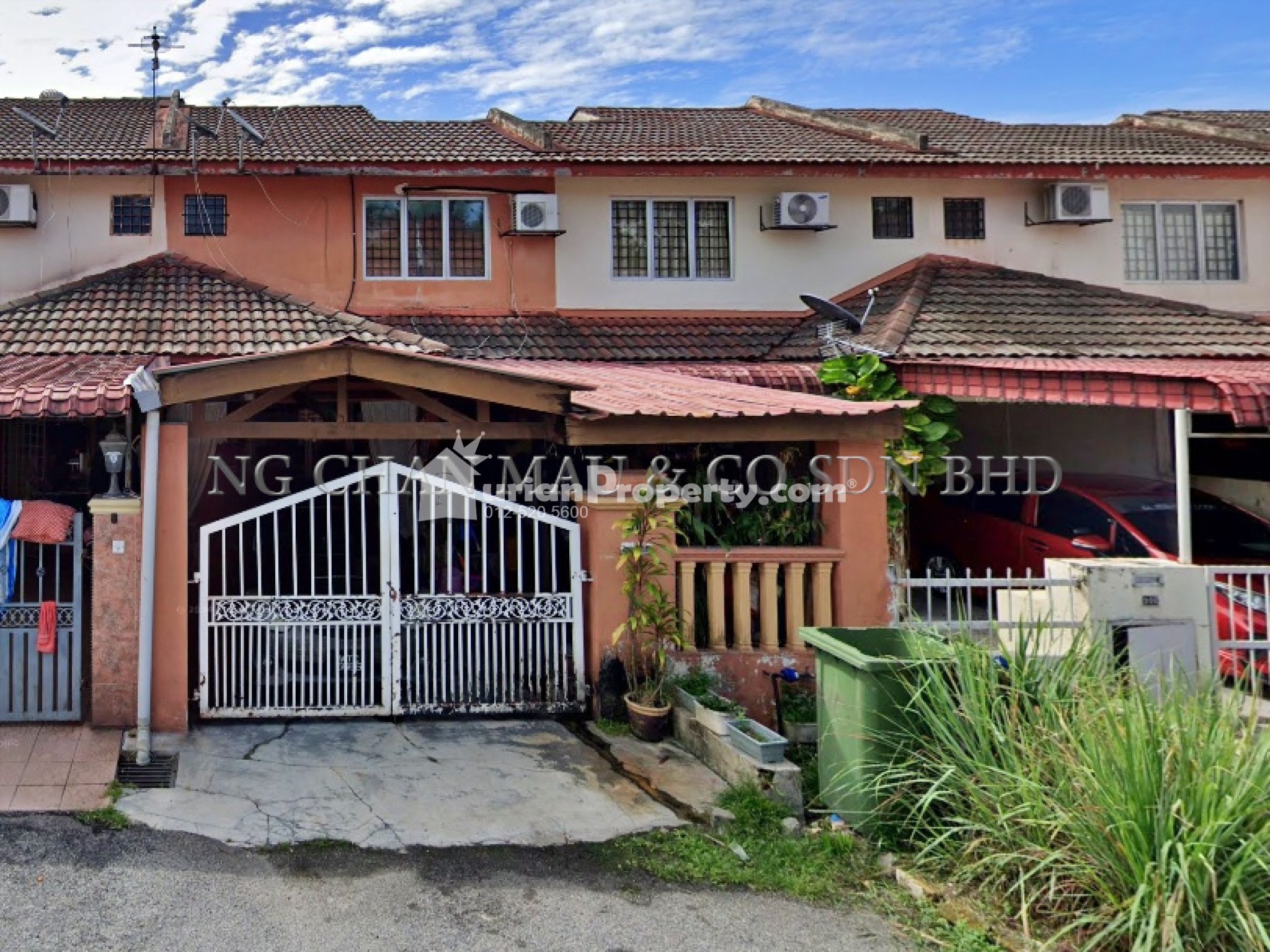 Terrace House For Auction at Taman Kantan Permai