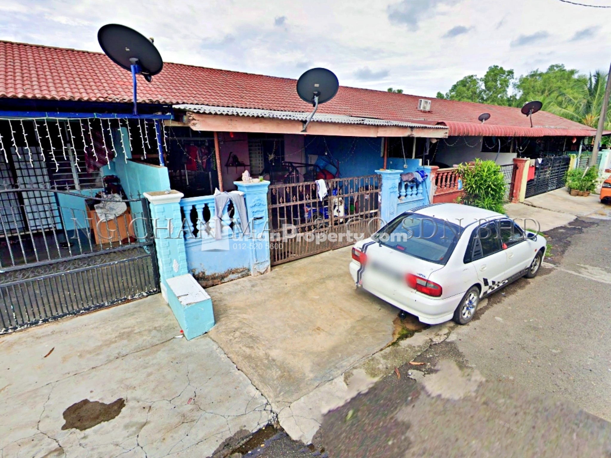 Terrace House For Auction at Taman Kelisa Ria