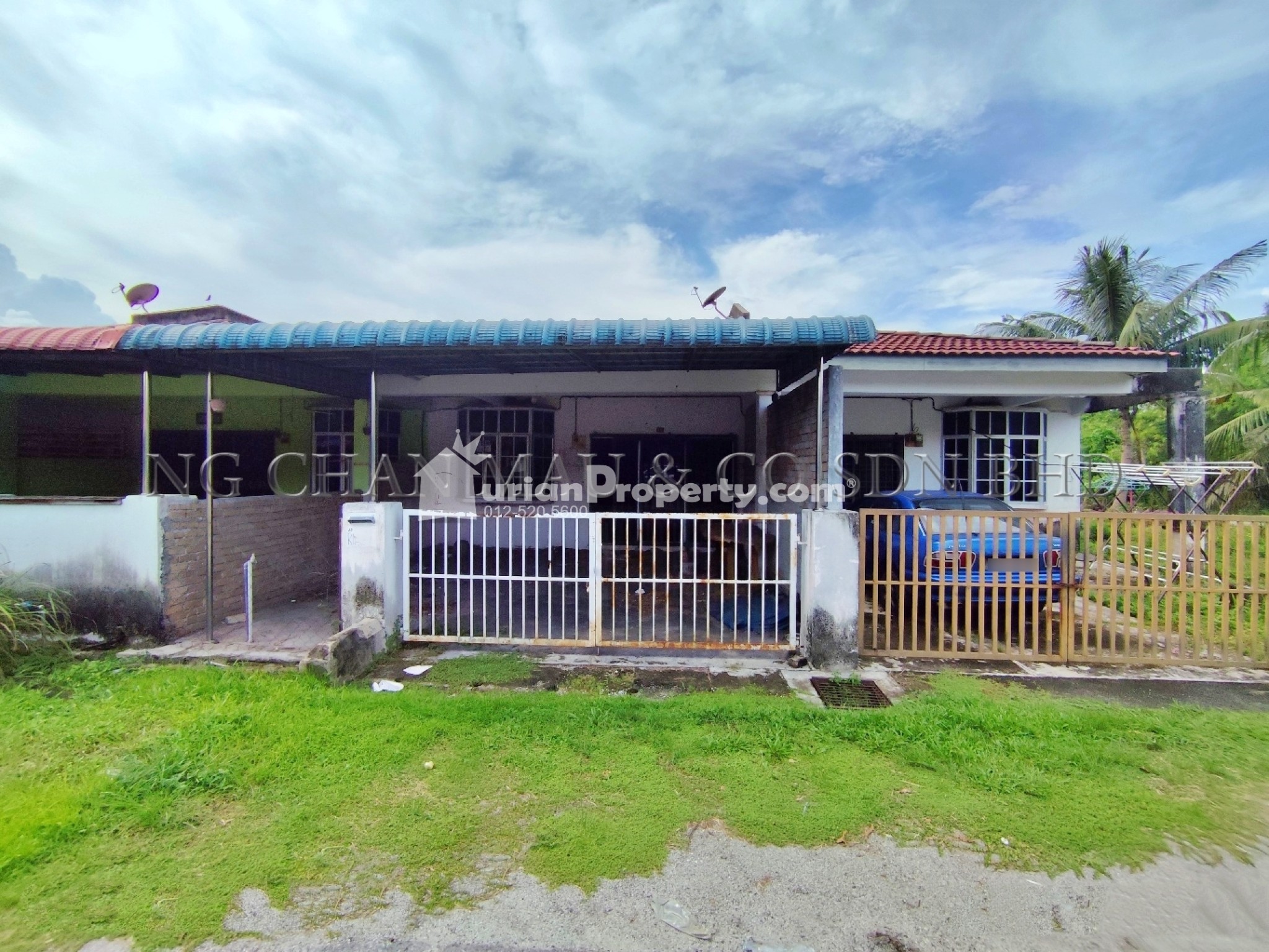 Terrace House For Auction at Taman Kledang