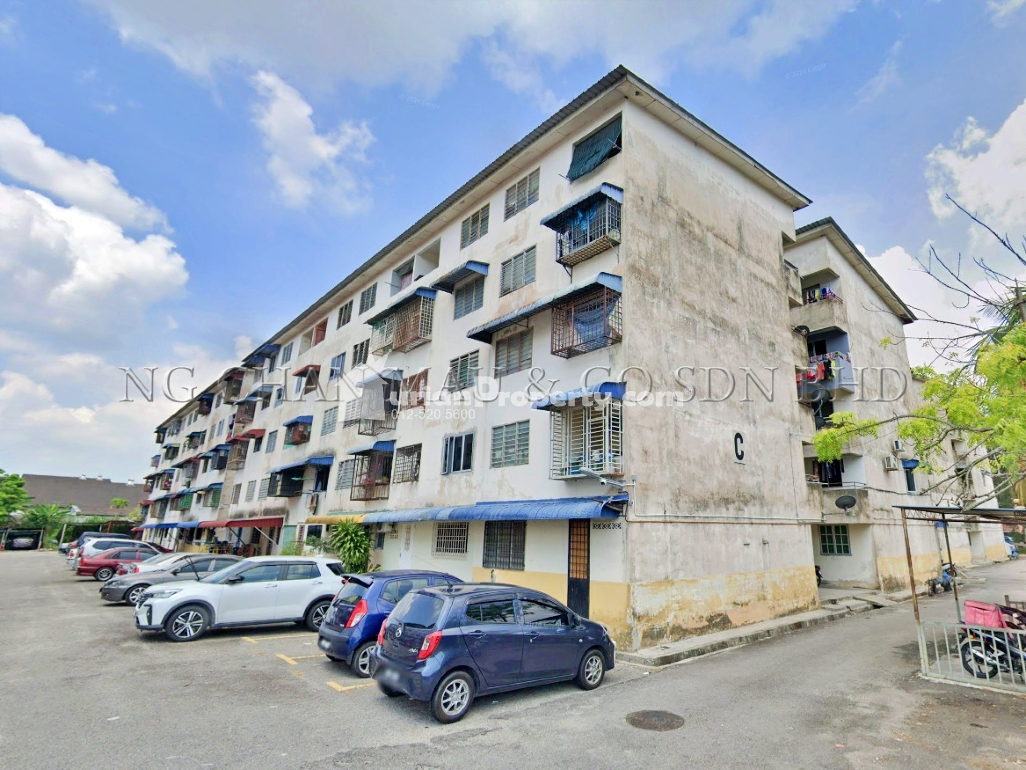 Flat For Auction at Taman Impian Indah