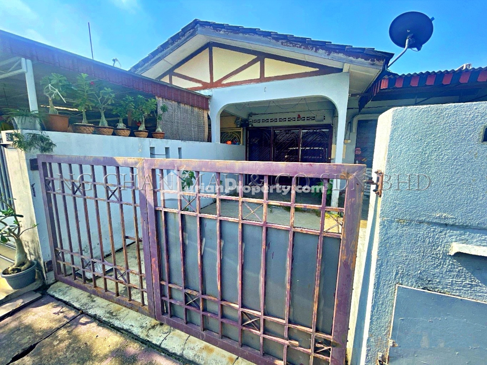 Terrace House For Auction at Taman Sentosa