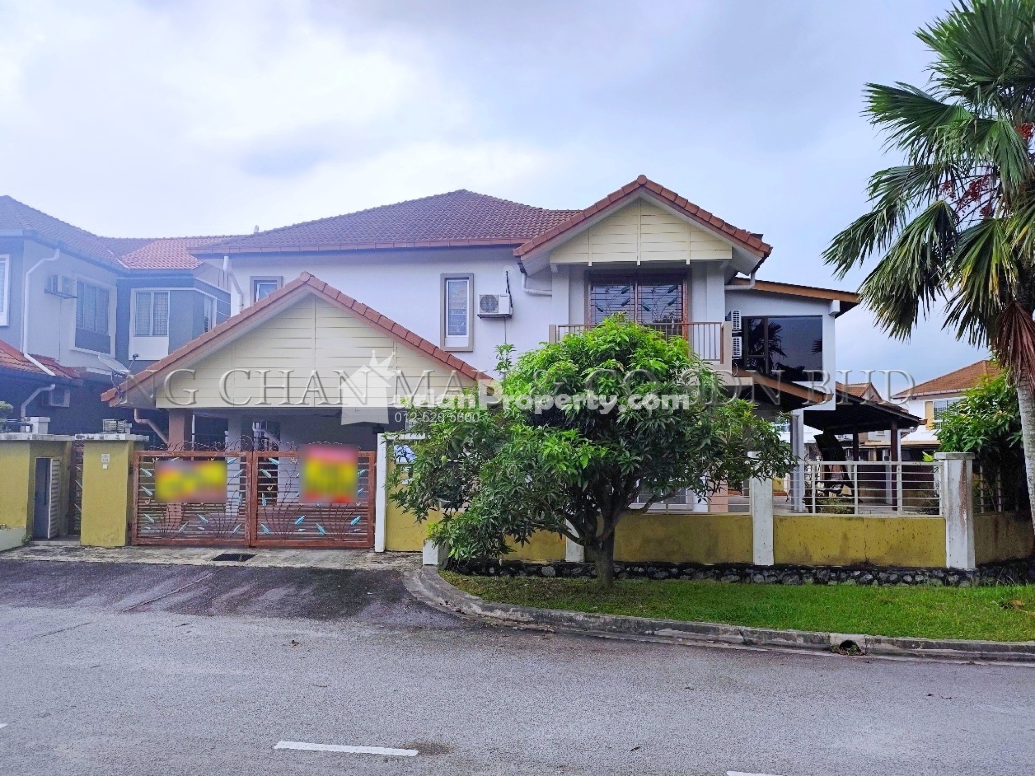 Bungalow House For Auction at Bandar Seri Putra