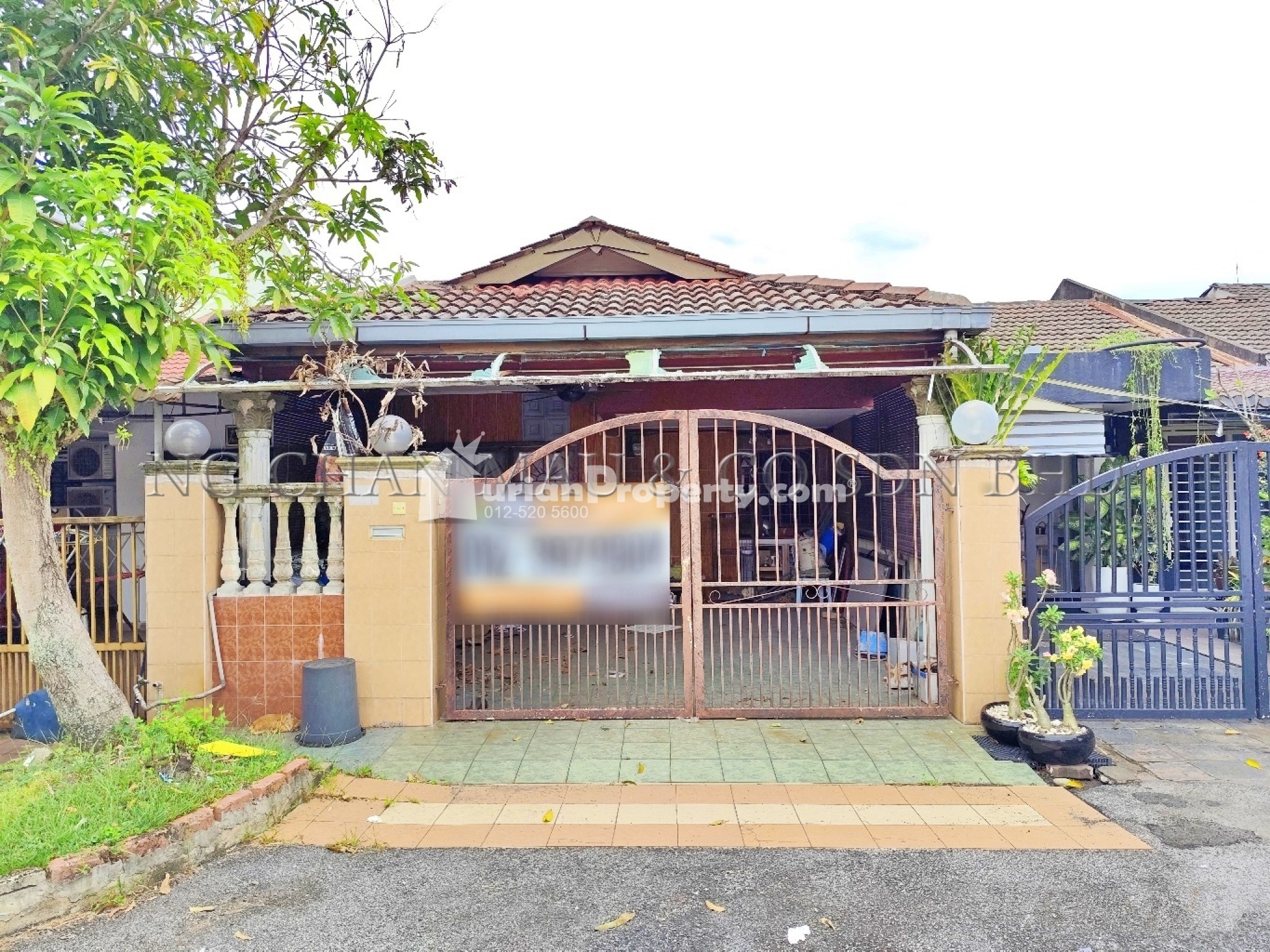 Terrace House For Auction at Taman Pinggiran