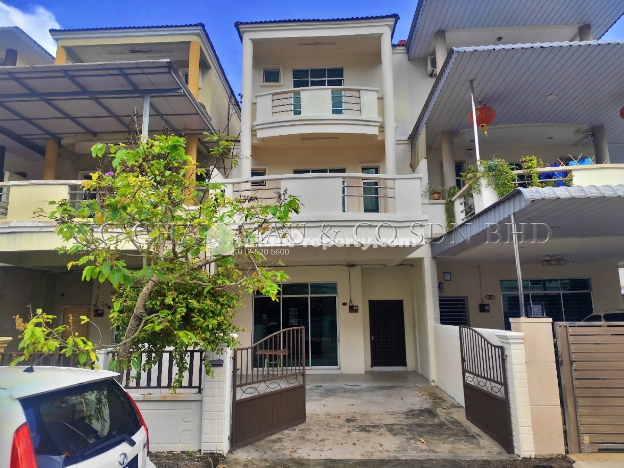 Terrace House For Auction at Taman Perwira Indah