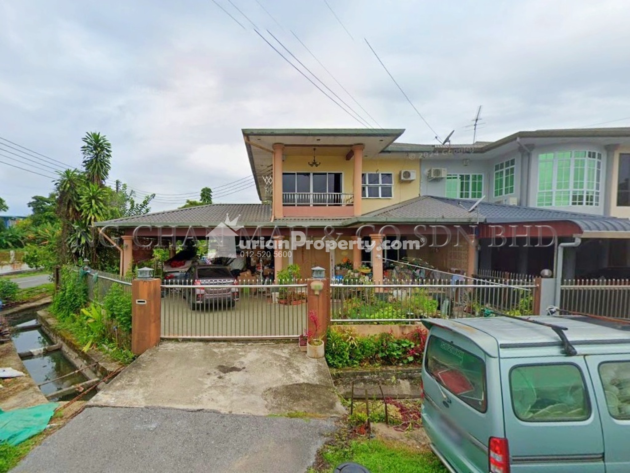 Terrace House For Auction at Sibu