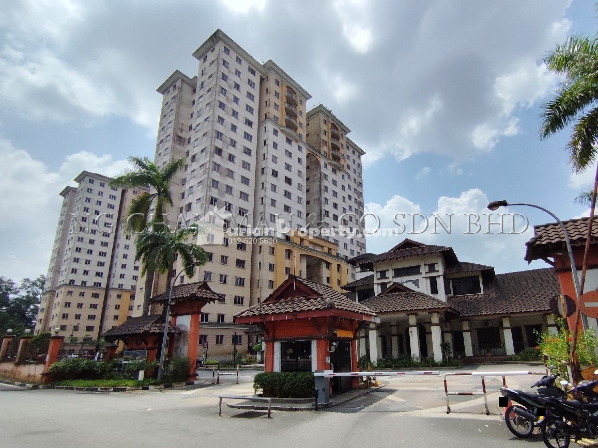 Apartment For Auction at Pangsapuri Persiaran Tanjung